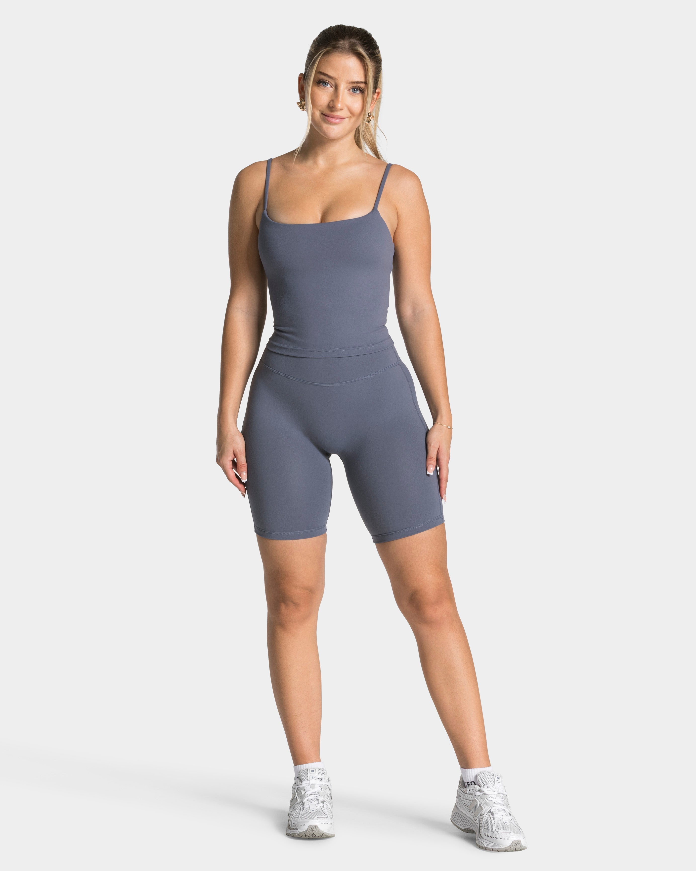 Allrounder Mid Cami Top "Titan"