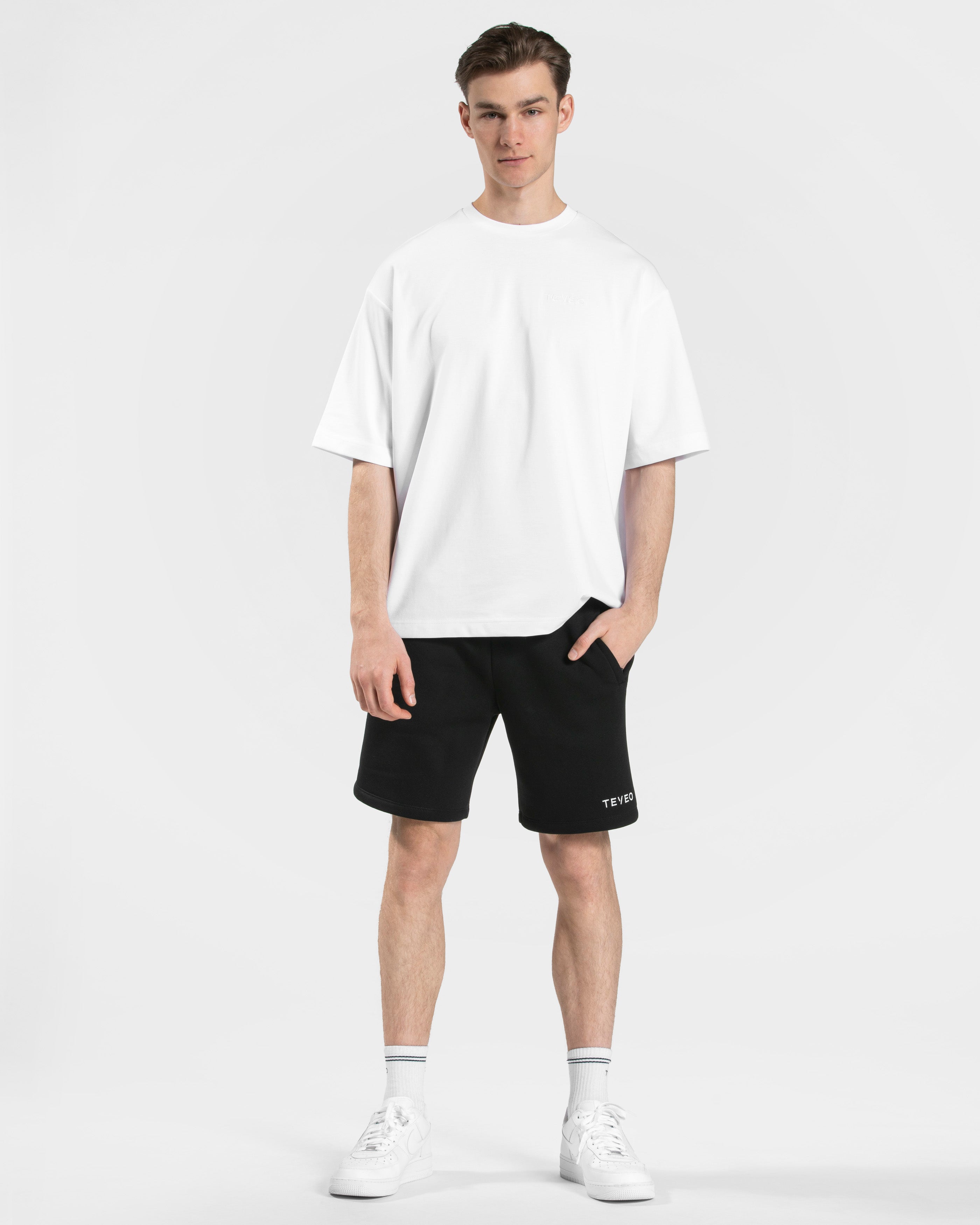 Arrival Shorts "Schwarz"