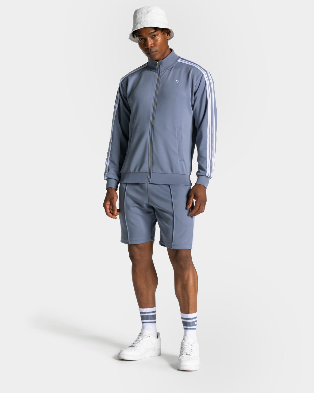 Club Bucket Hat "Off White"