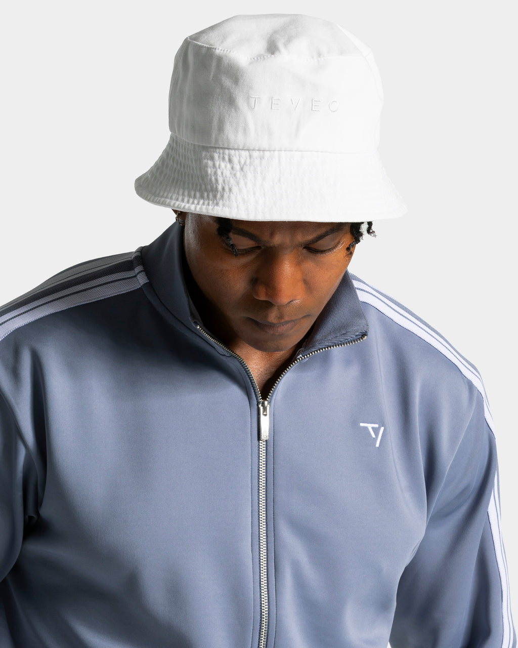 Club Bucket Hat "Off White"