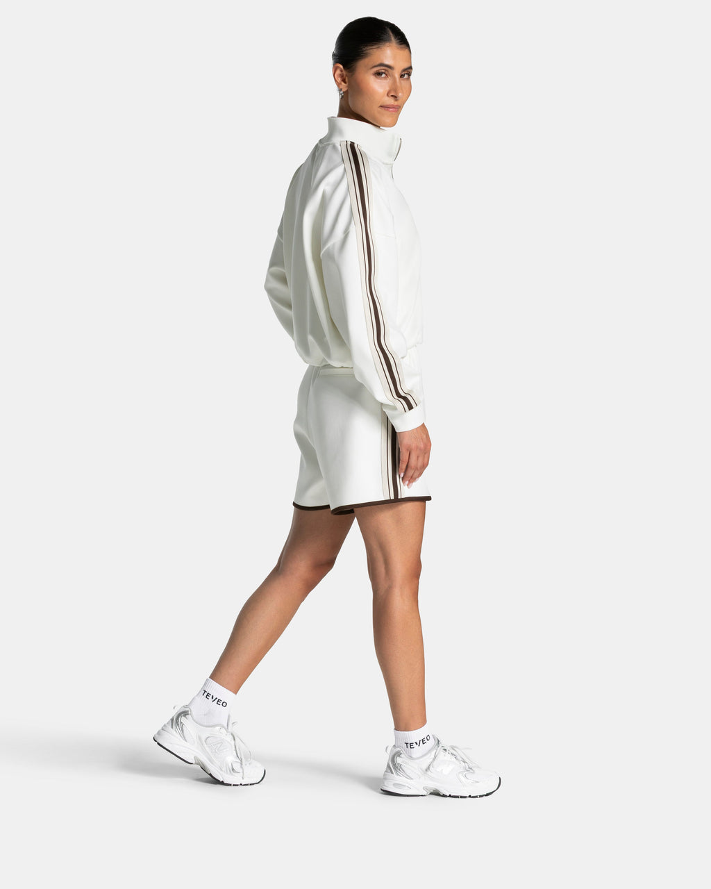 Club Cropped Zip Jacke "Off White"