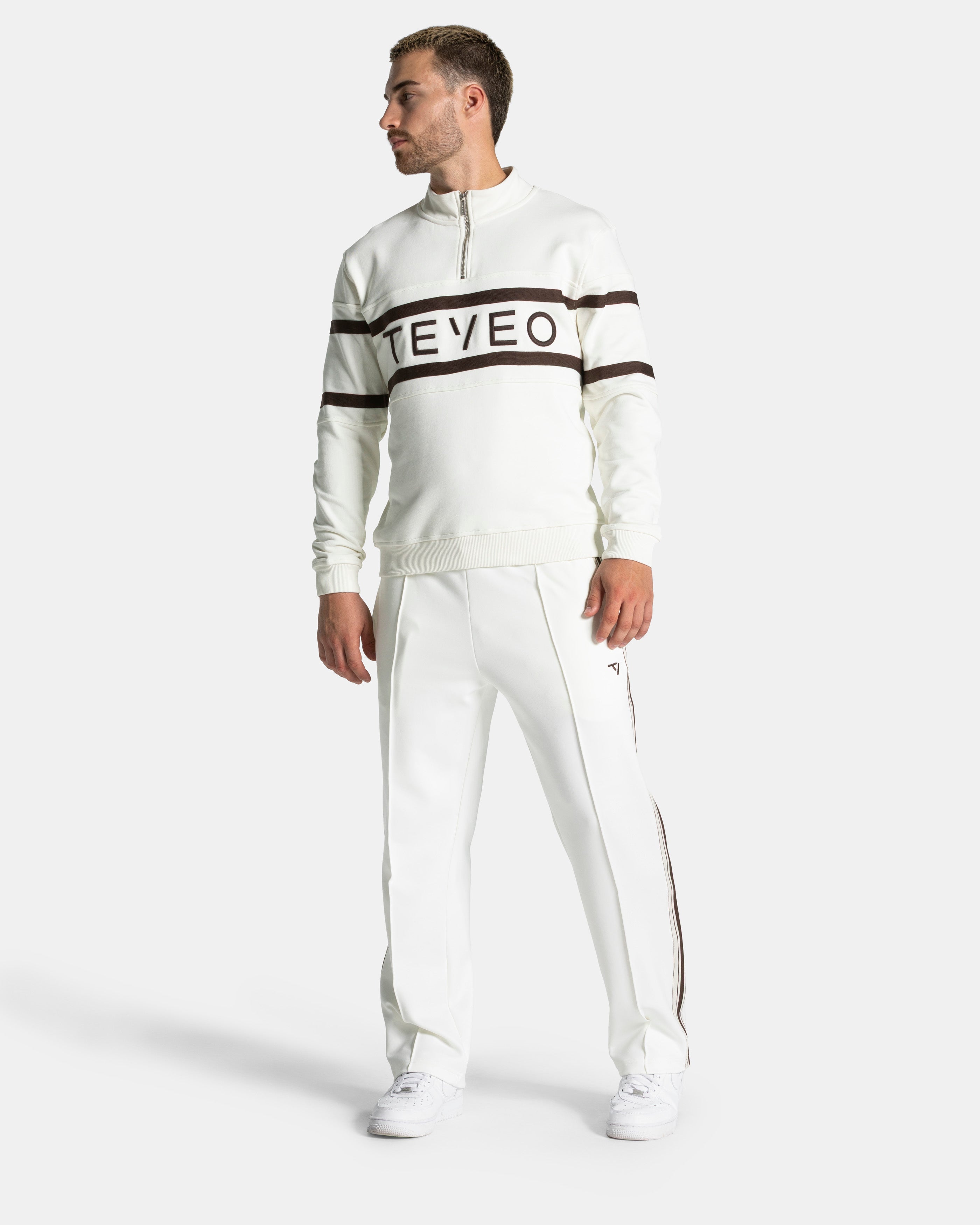 Club Half Zip Sweater "Off White - Espresso"