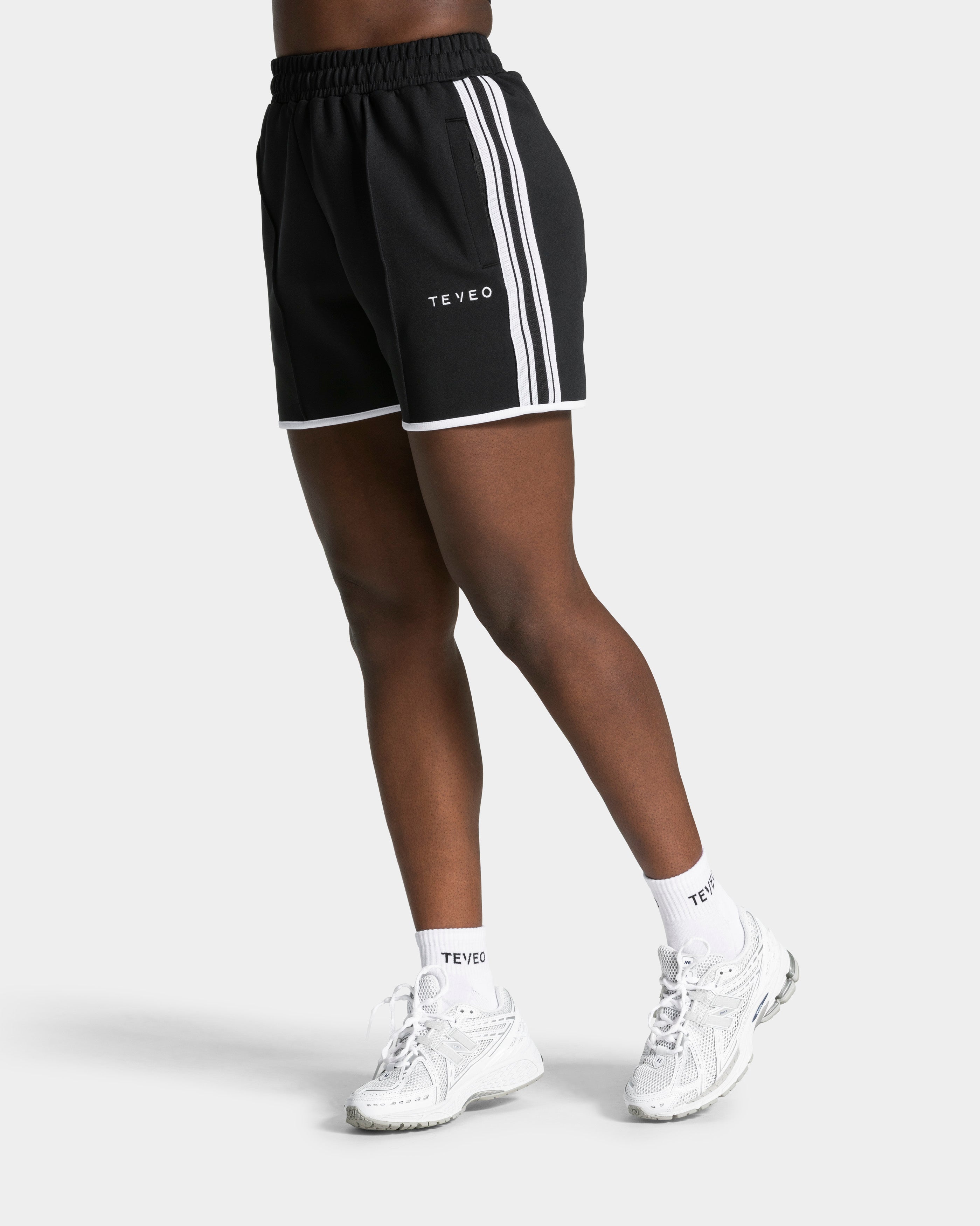 Club Shorts "Schwarz"