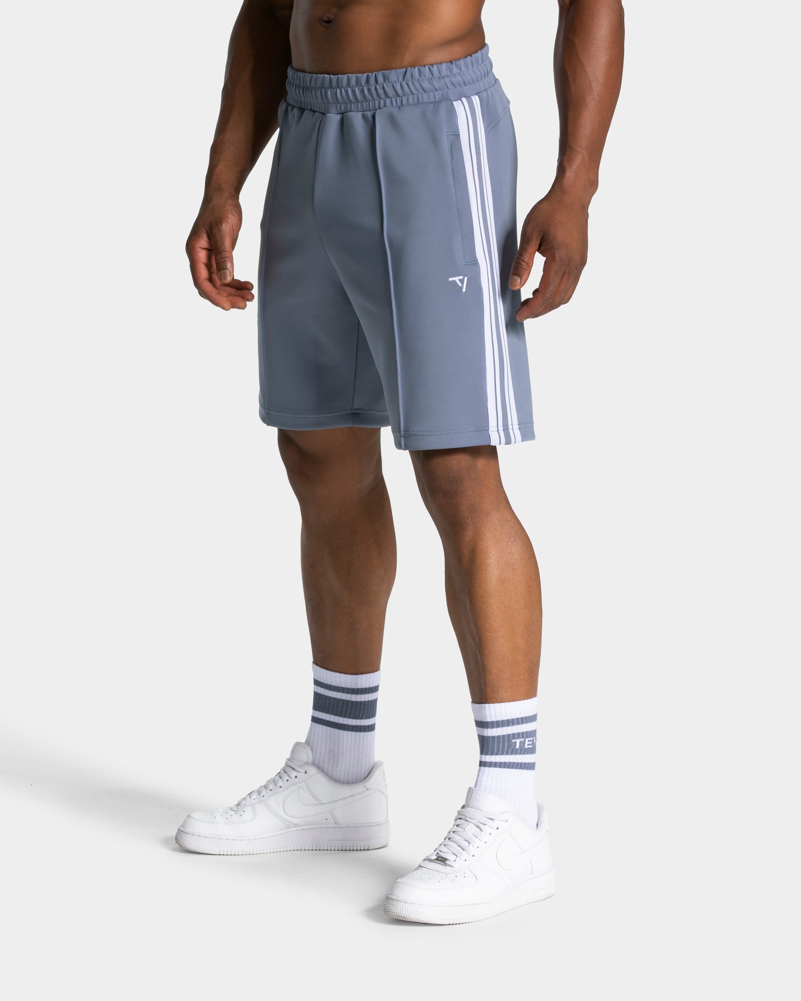 Club Short "Stahlblau"