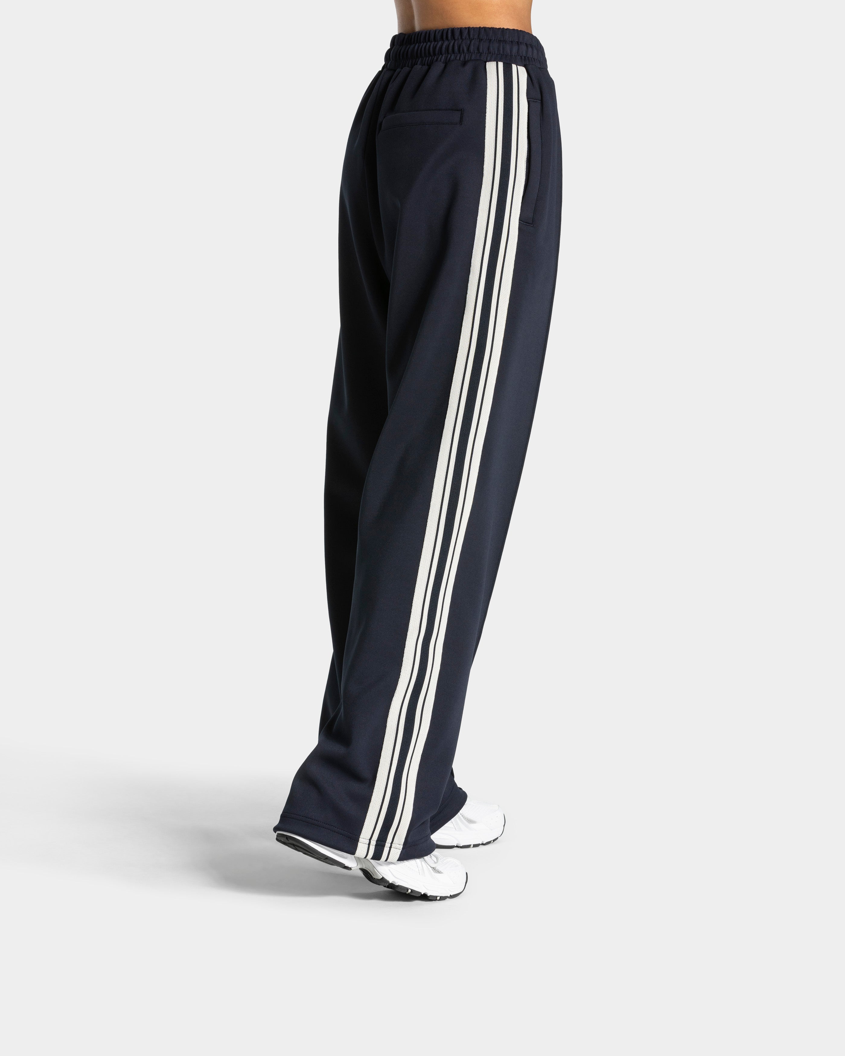 Club Straight Leg Jogger "Midnight"