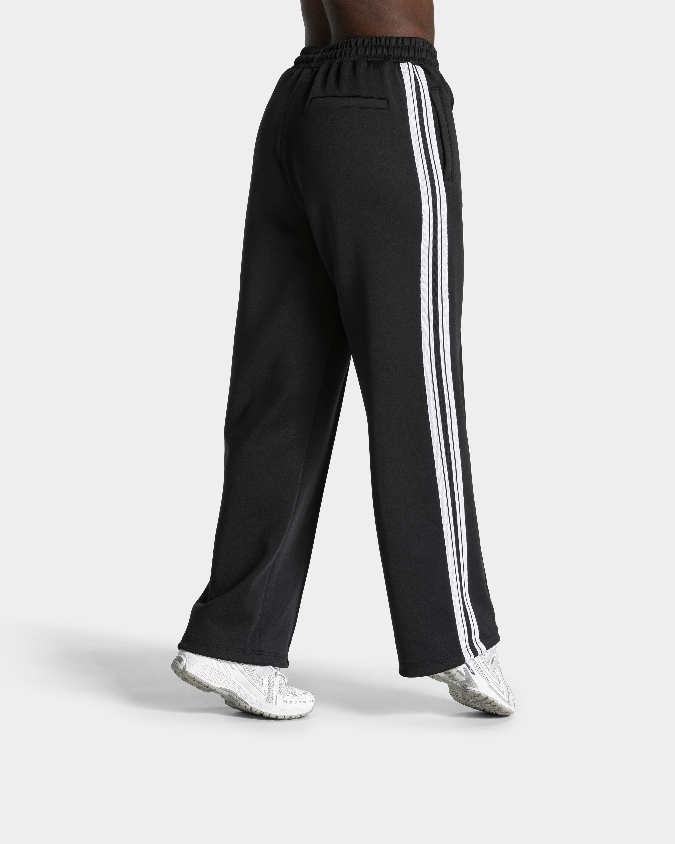 Club Straight Leg Jogger "Schwarz"