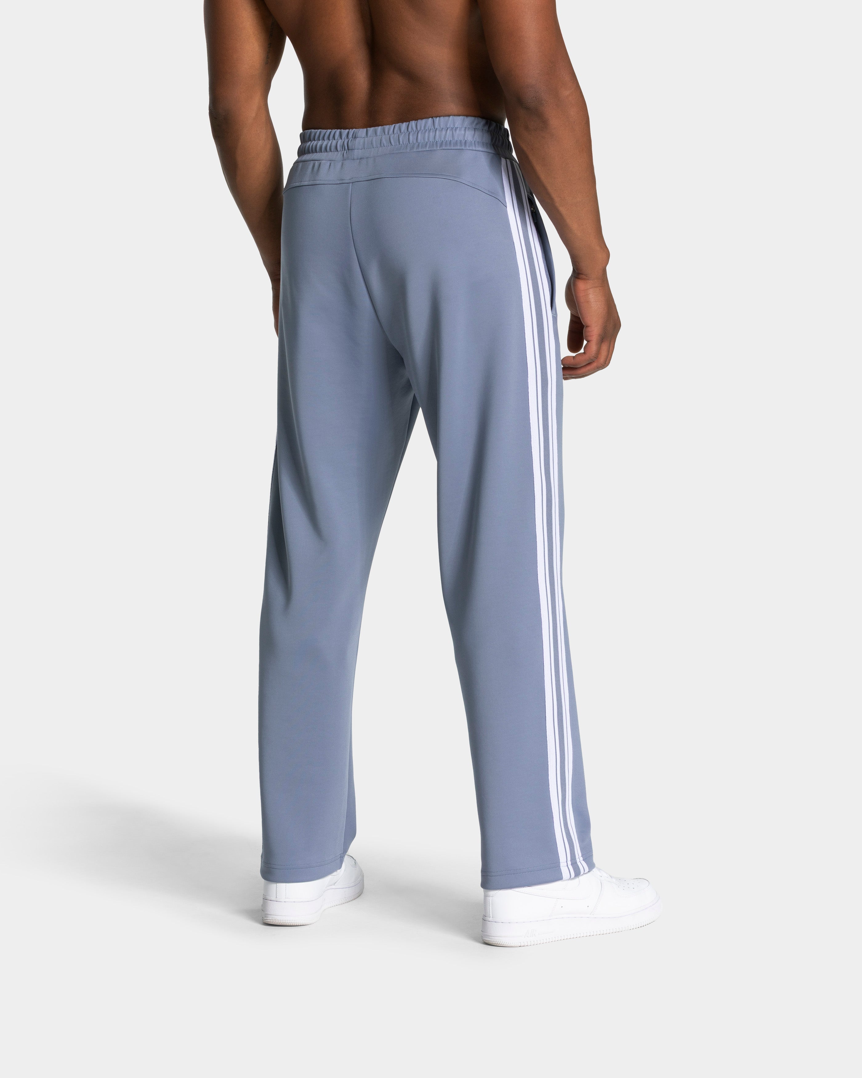 Club Straight Leg Jogger "Stahlblau"