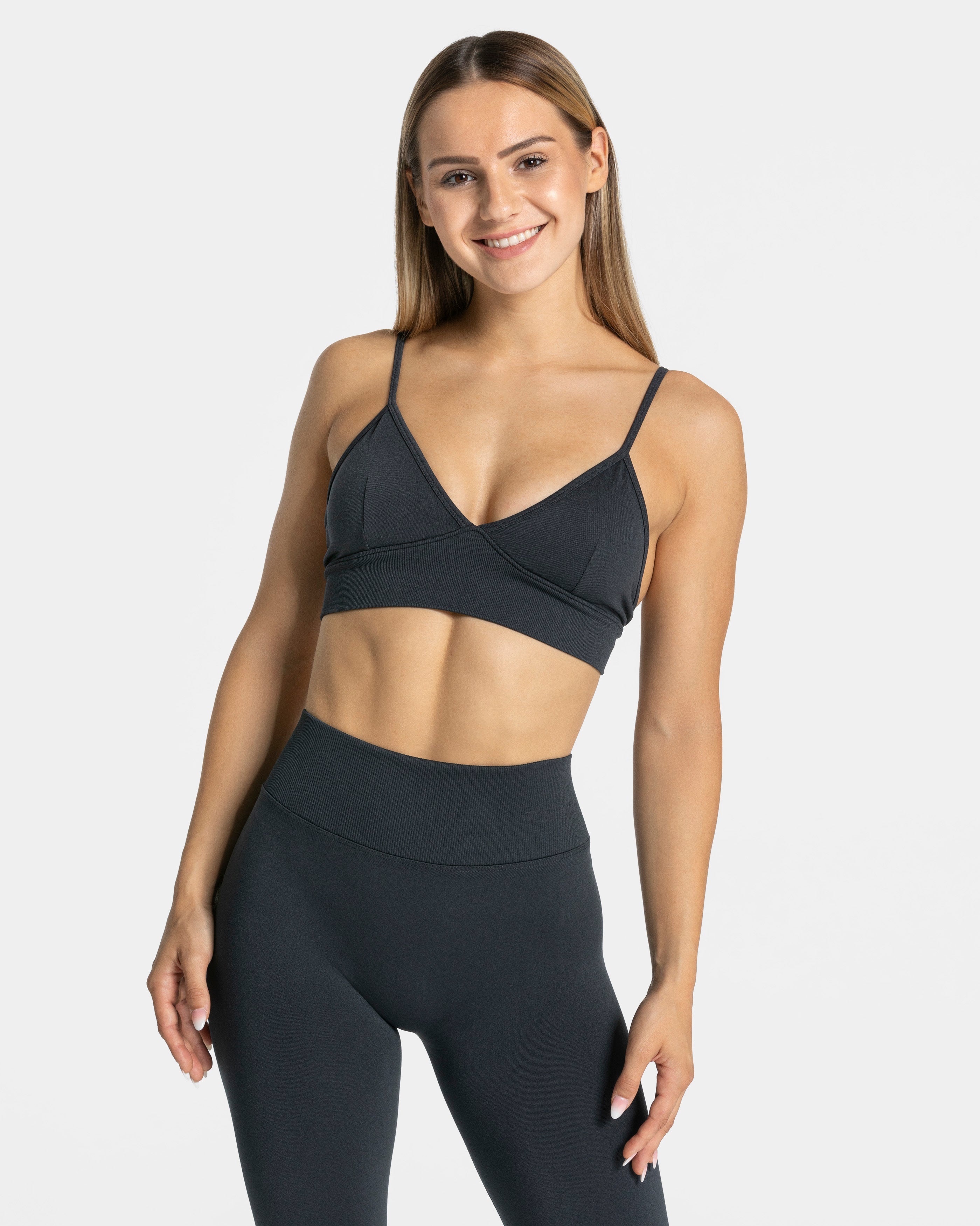 Essence Triangle Bh "Ebony"