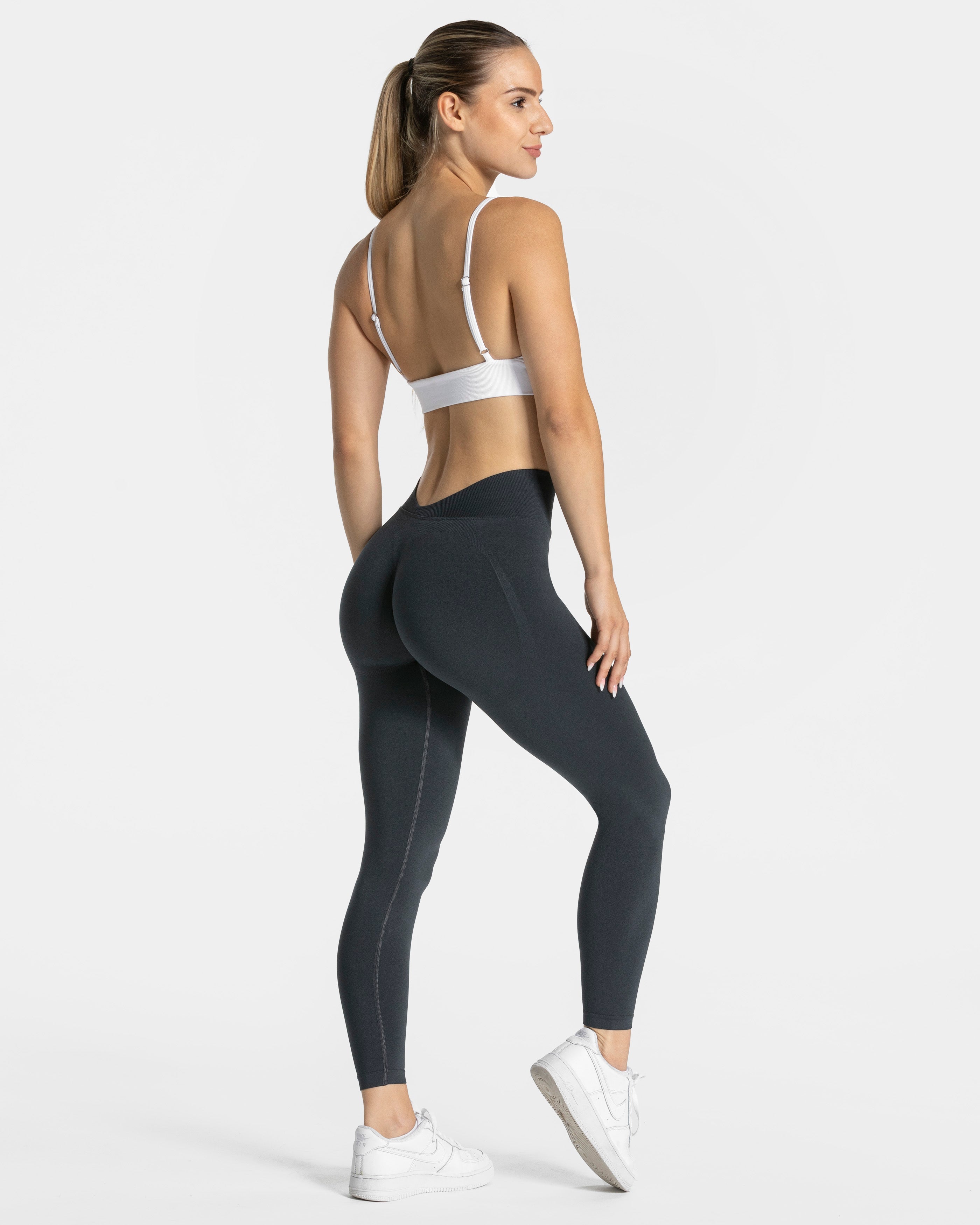 Essence Triangle Bh "Weiß"