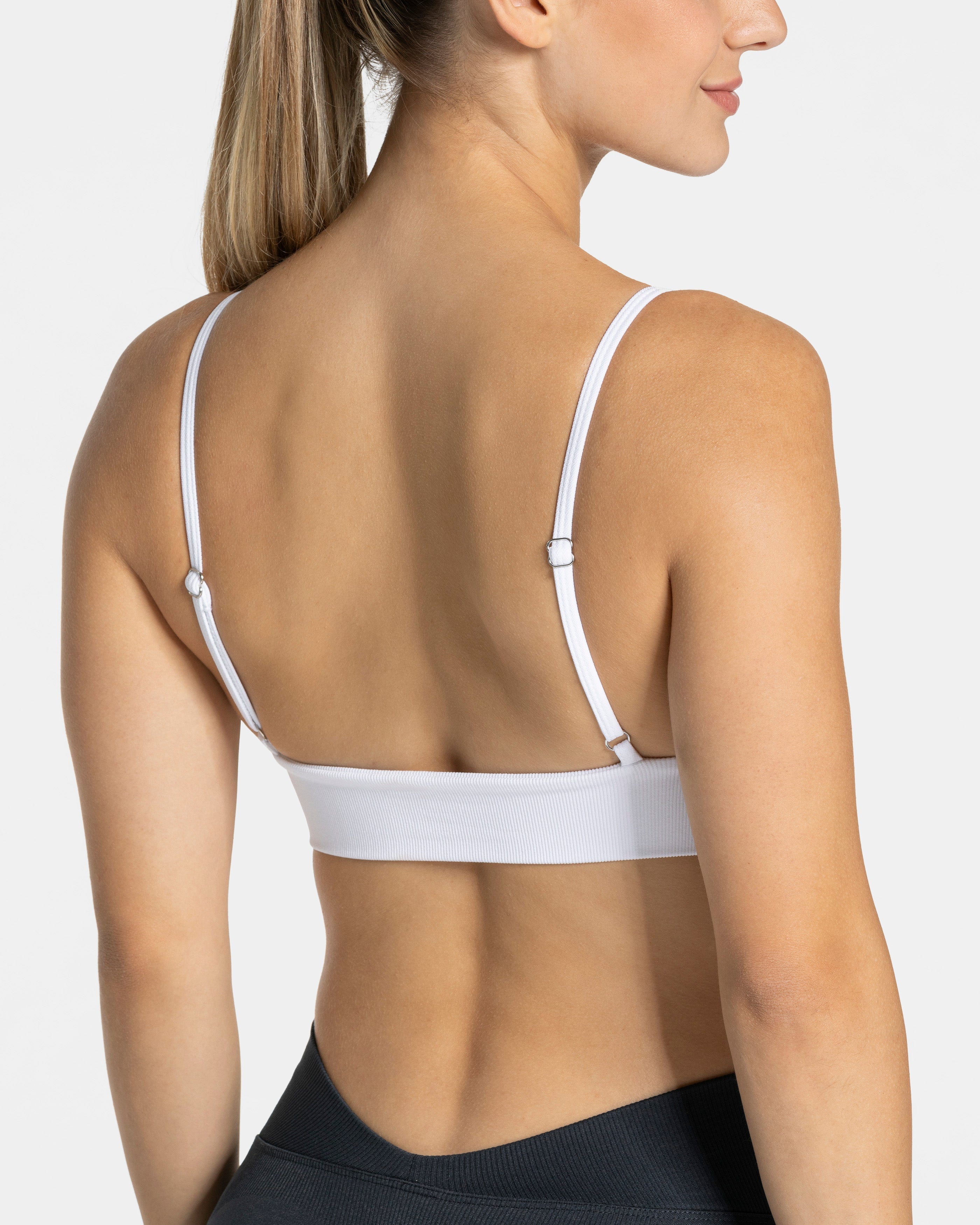 Essence Triangle Bh "Weiß"