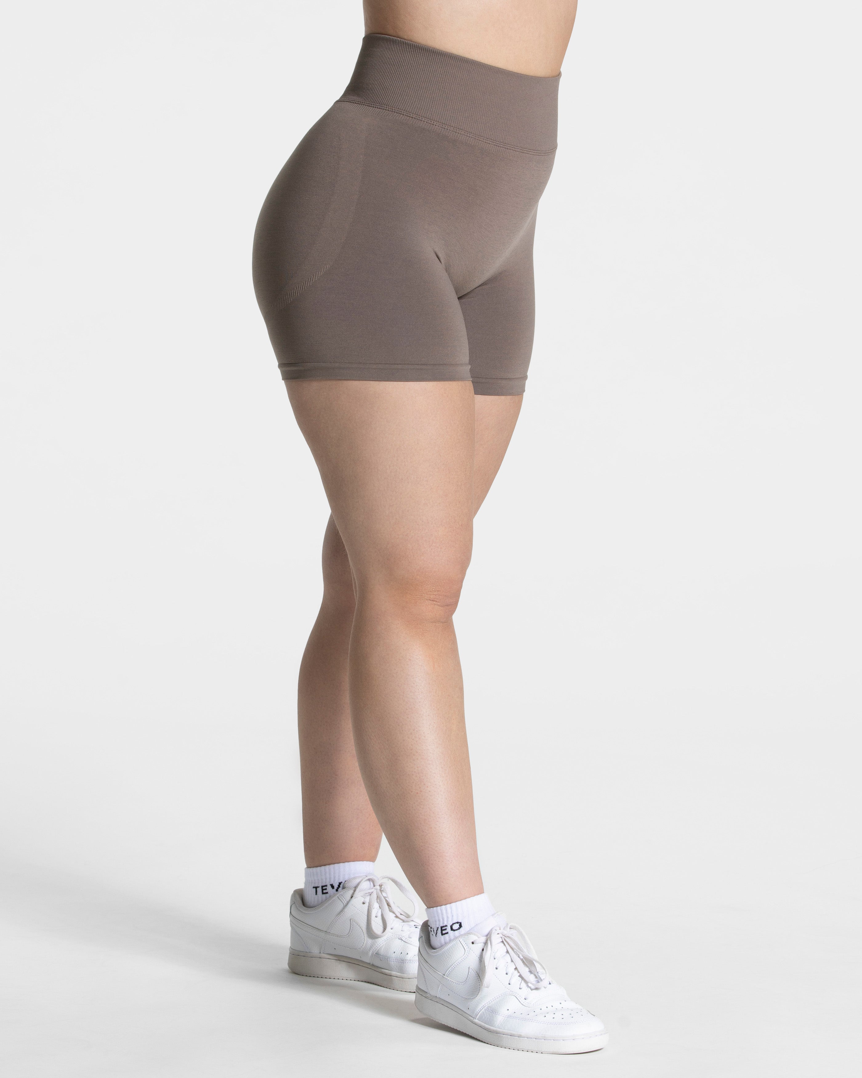 Femme Sculpt Scrunch Shorts "Mokka"