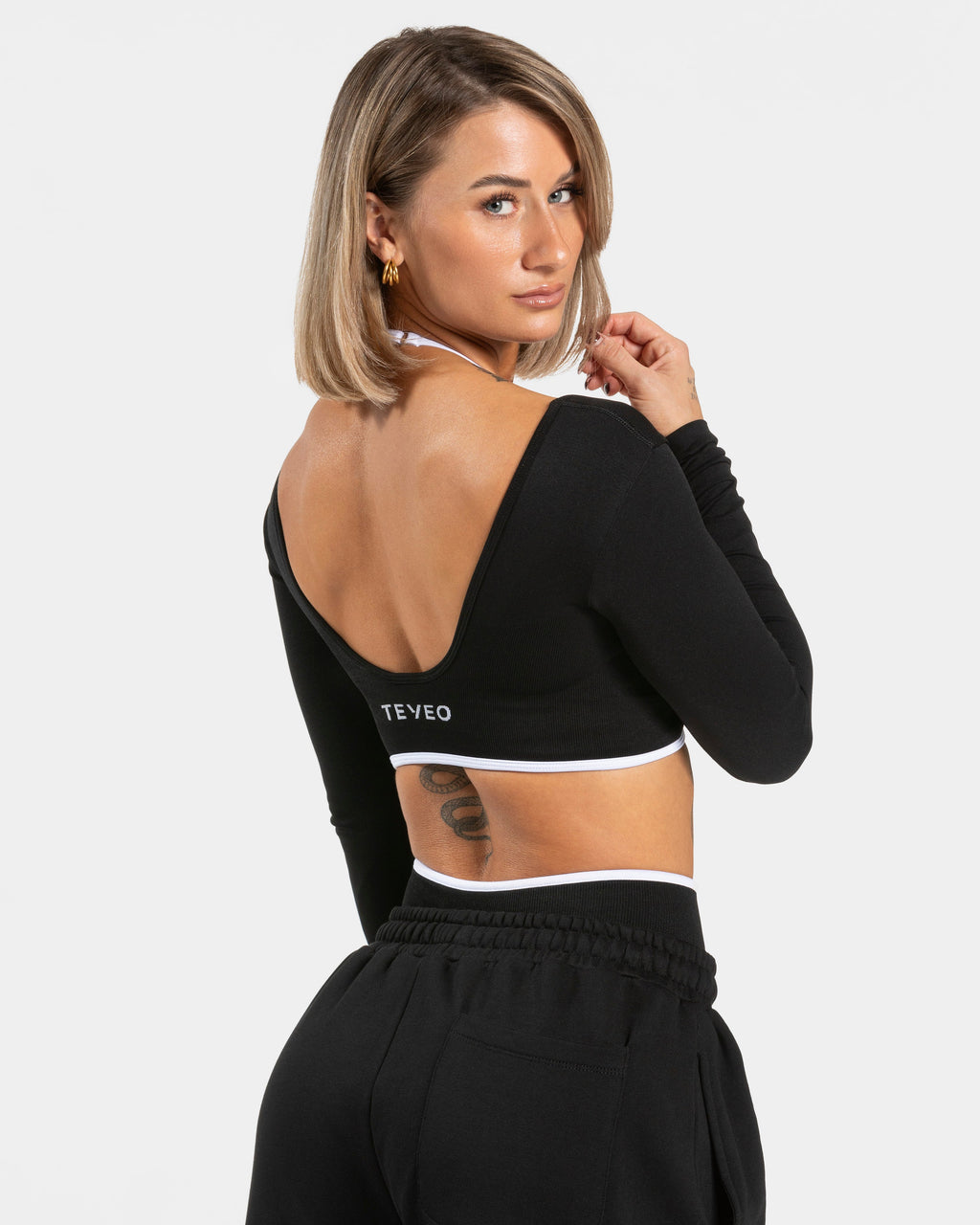 Contrastline Longsleeve  "Schwarz"