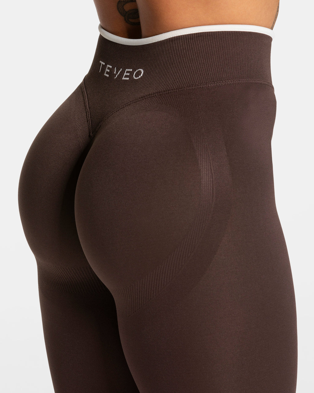 Contrastline Sculpt Scrunch Leggings "Espresso"