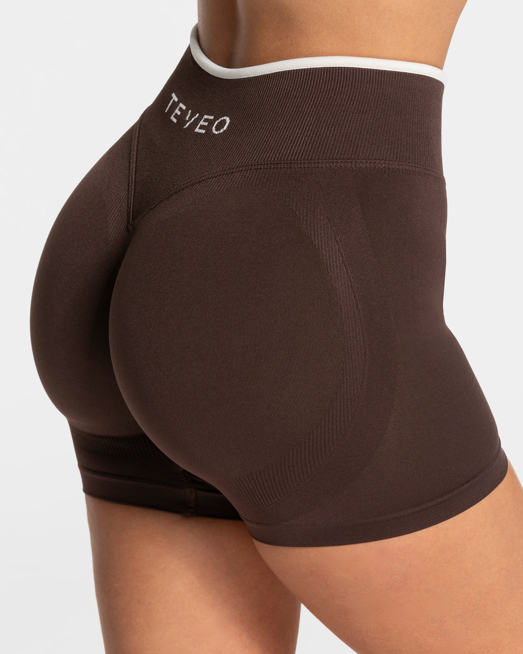 Contrastline Sculpt Scrunch Shorts  "Espresso"