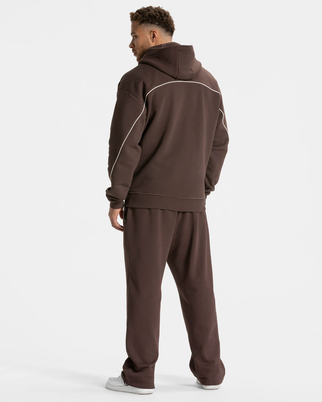 Contrastline Straight Leg Jogger "Espresso"