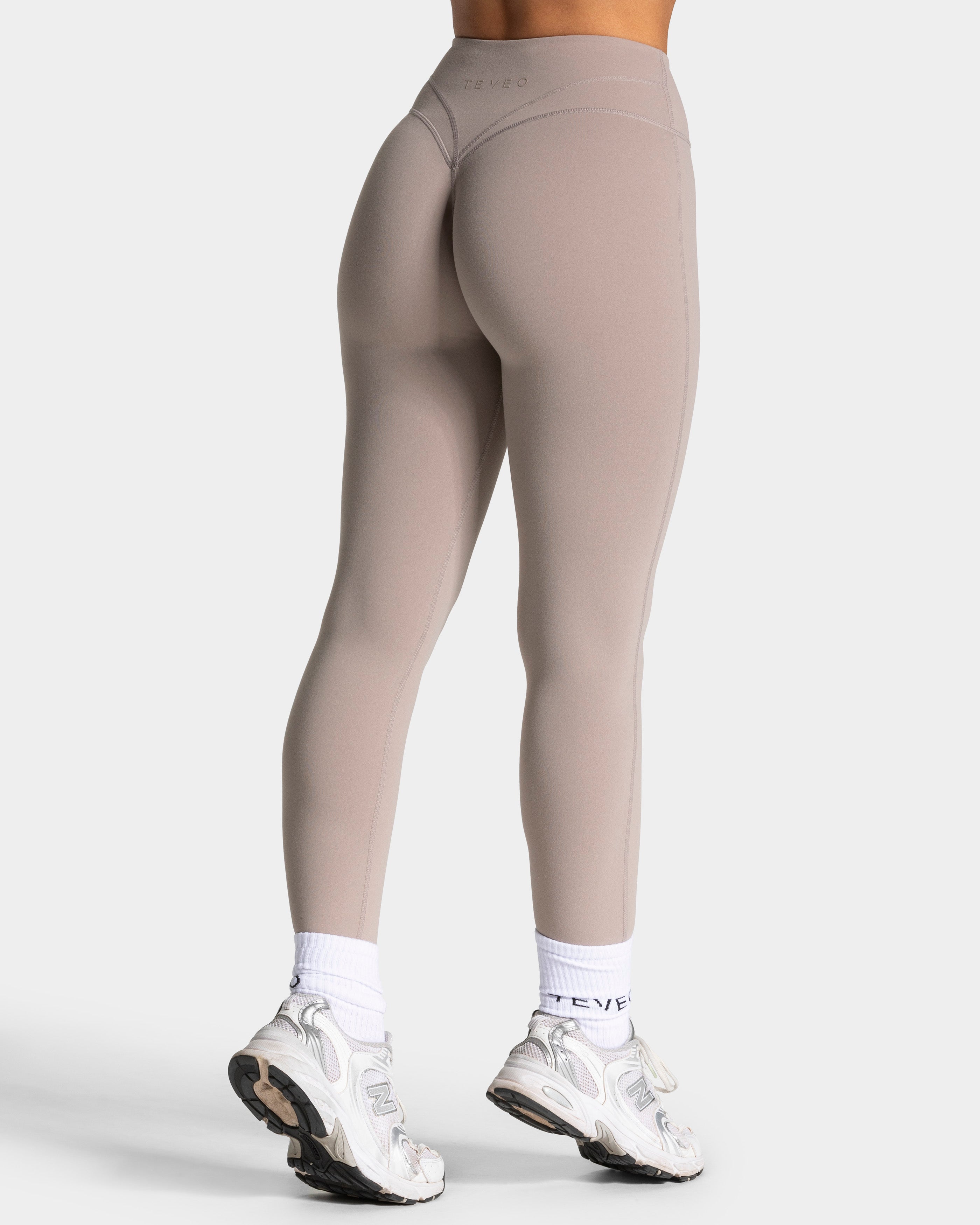 Luxmotion Sculpt Scrunch Leggings "Stone"