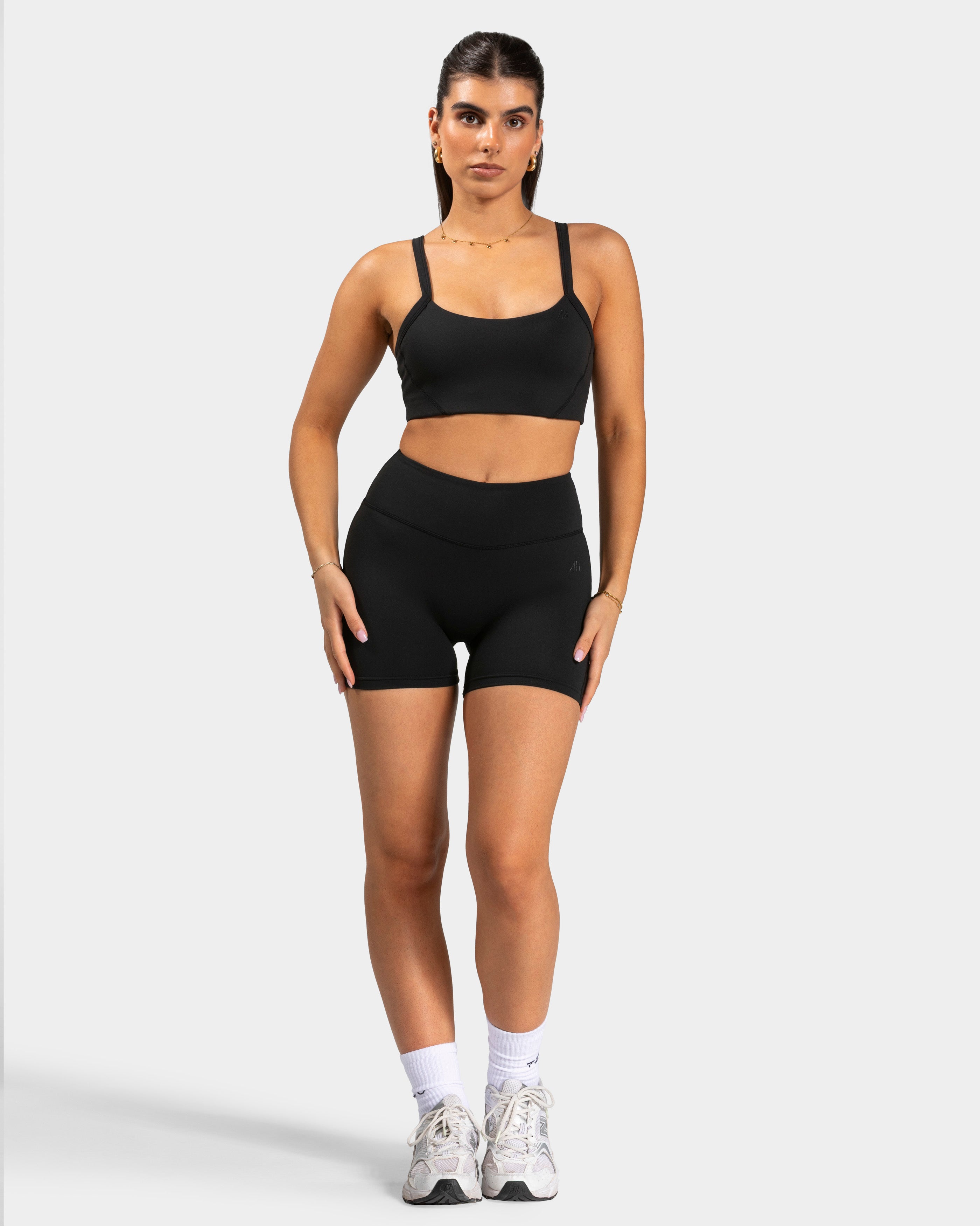 Luxmotion Sculpt Scrunch Shorts "Schwarz"