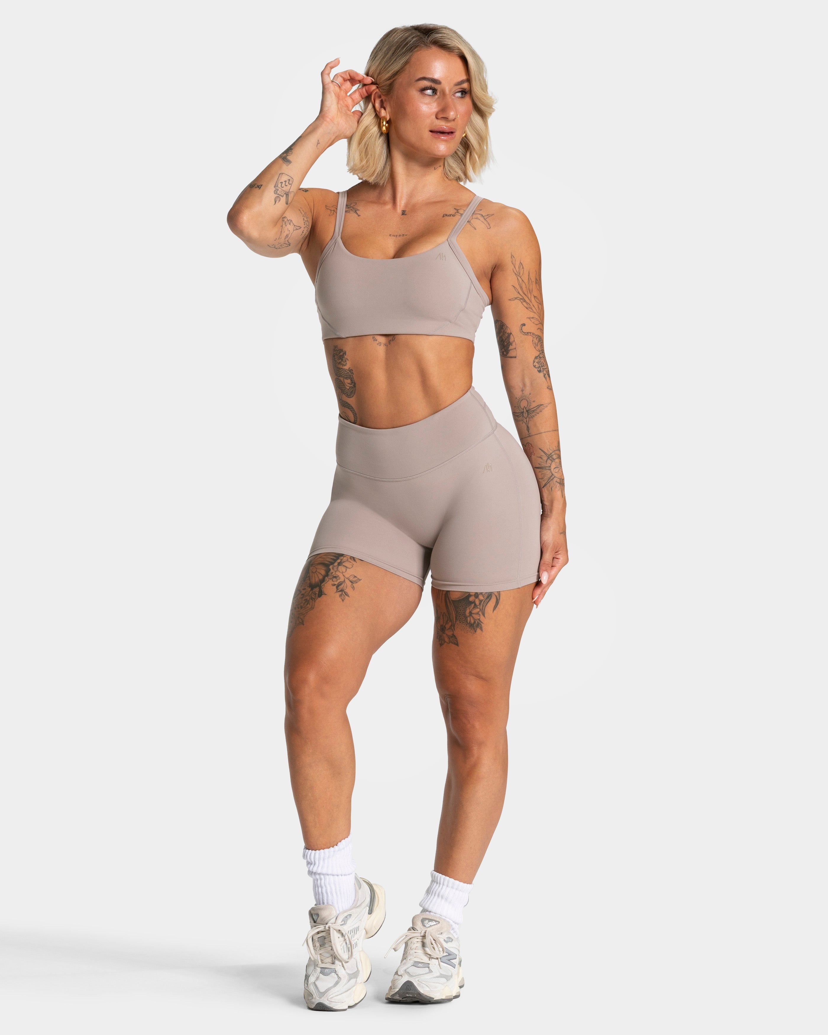 Luxmotion Sculpt Scrunch Shorts "Stone"