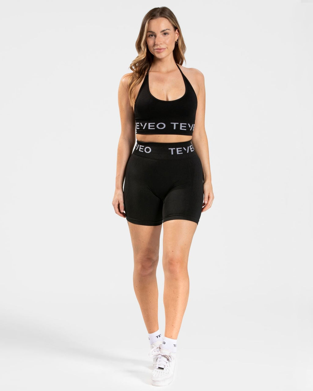 Signature Scrunch Shorts "Schwarz"