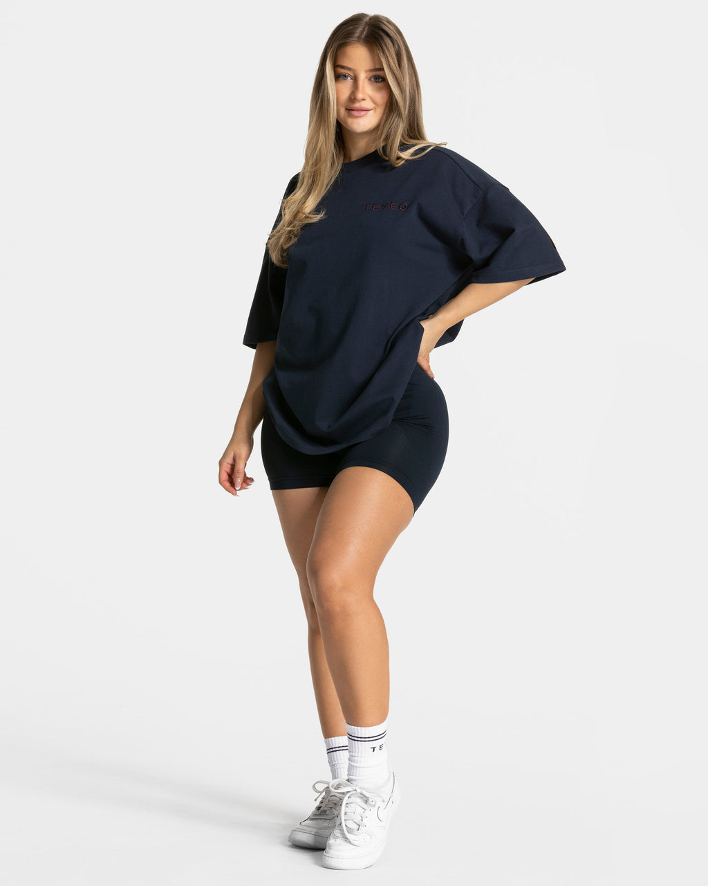 Signature Oversized T-Shirt "Midnight"