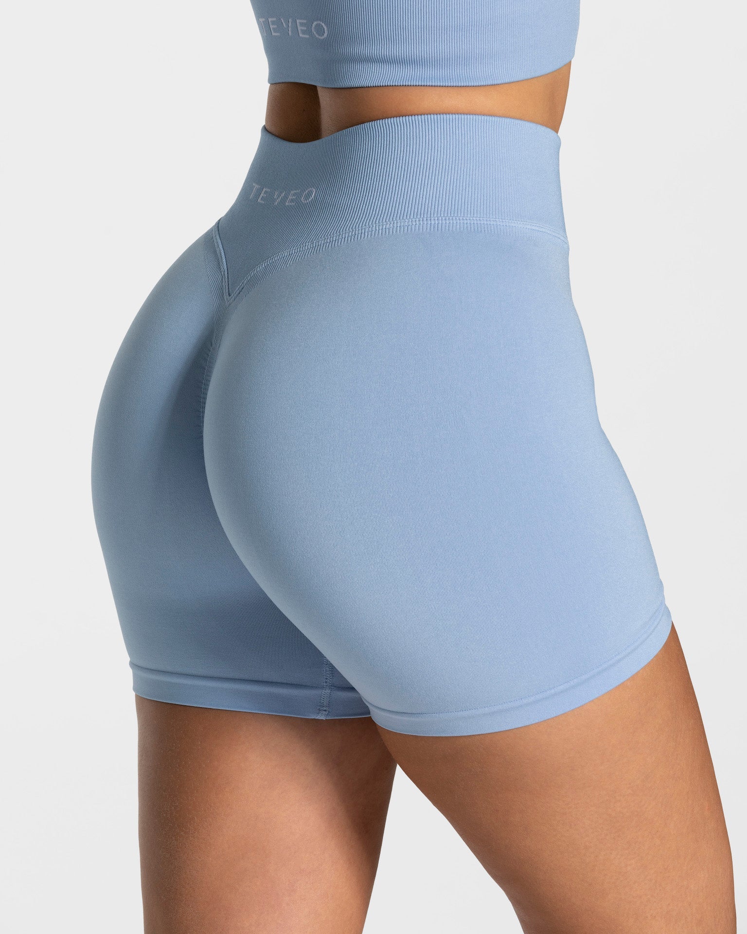 Statement Scrunch Shorts "Blau"