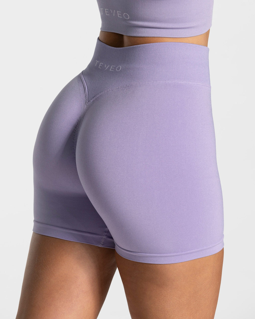 Statement Scrunch Shorts "Flieder"