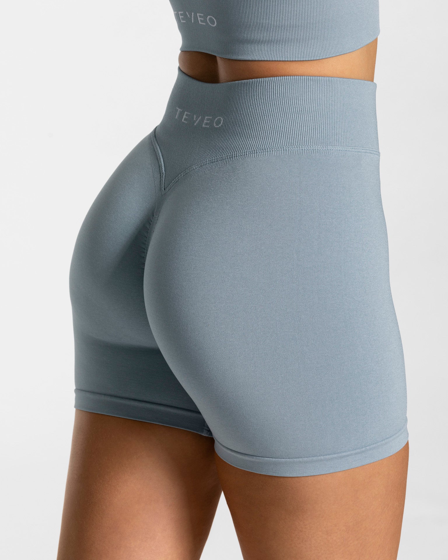 Statement Scrunch Shorts "Stahlblau"