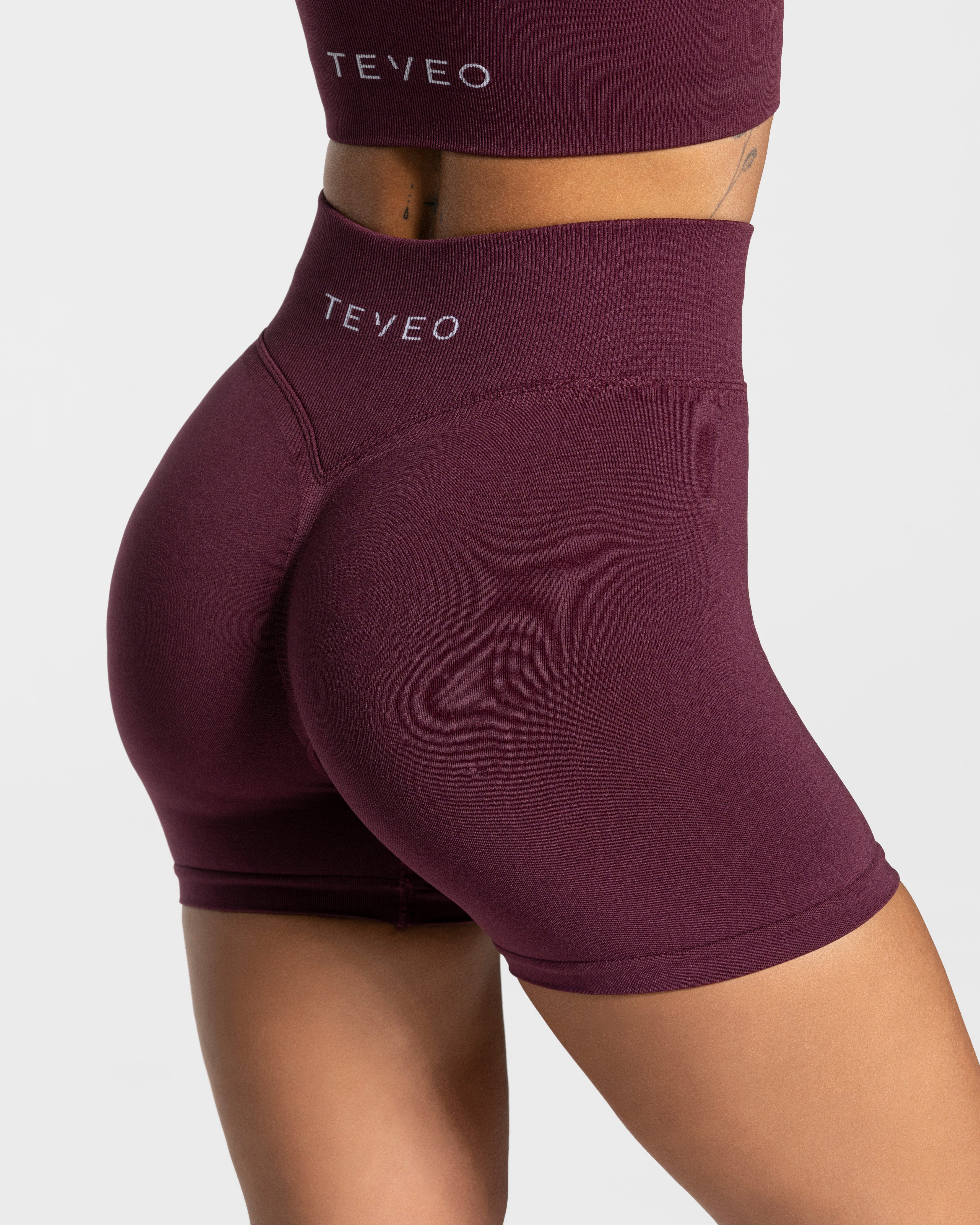 Statement Scrunch Shorts "Pflaume"