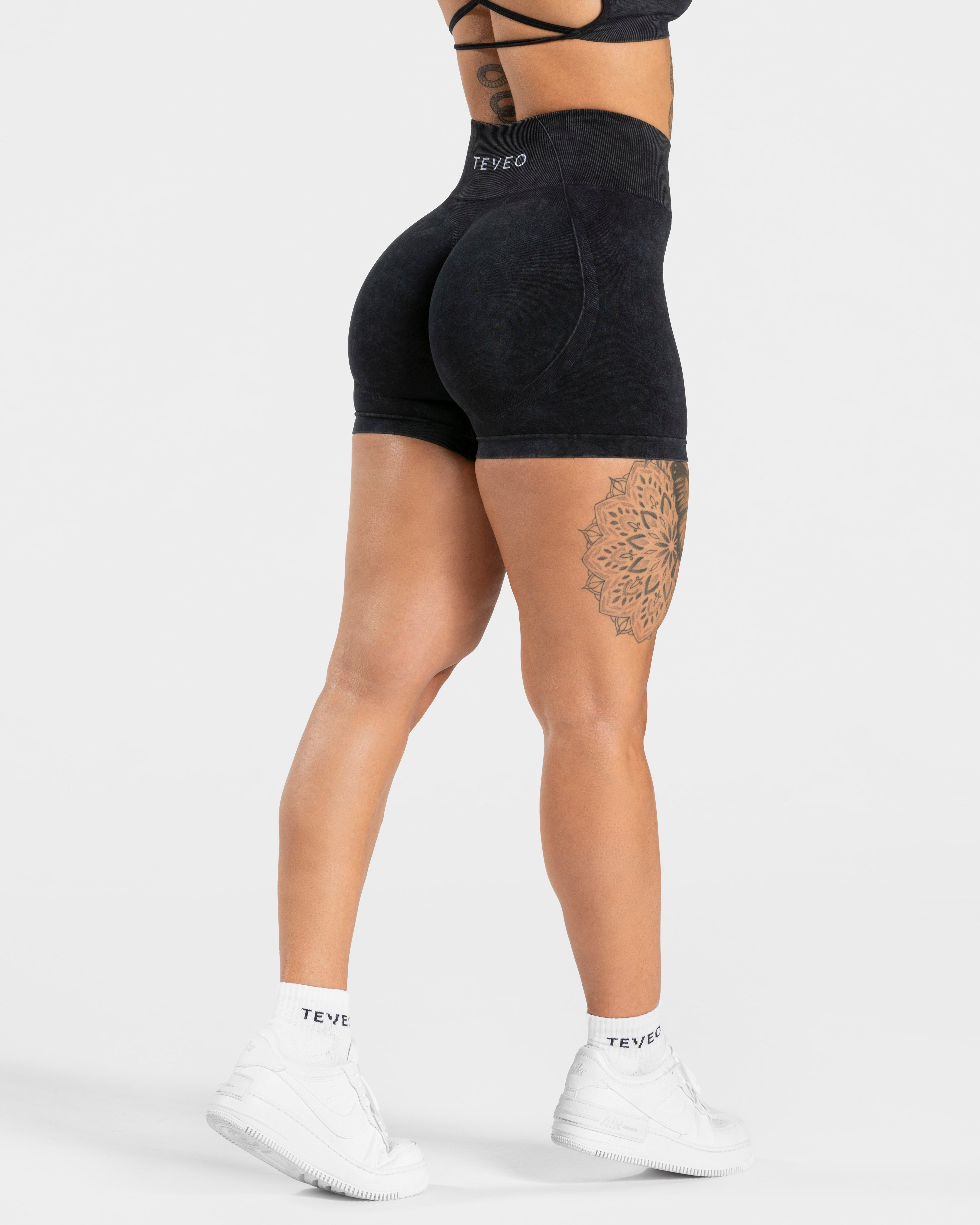 Acid Covert Scrunch Shorts  "Schwarz"