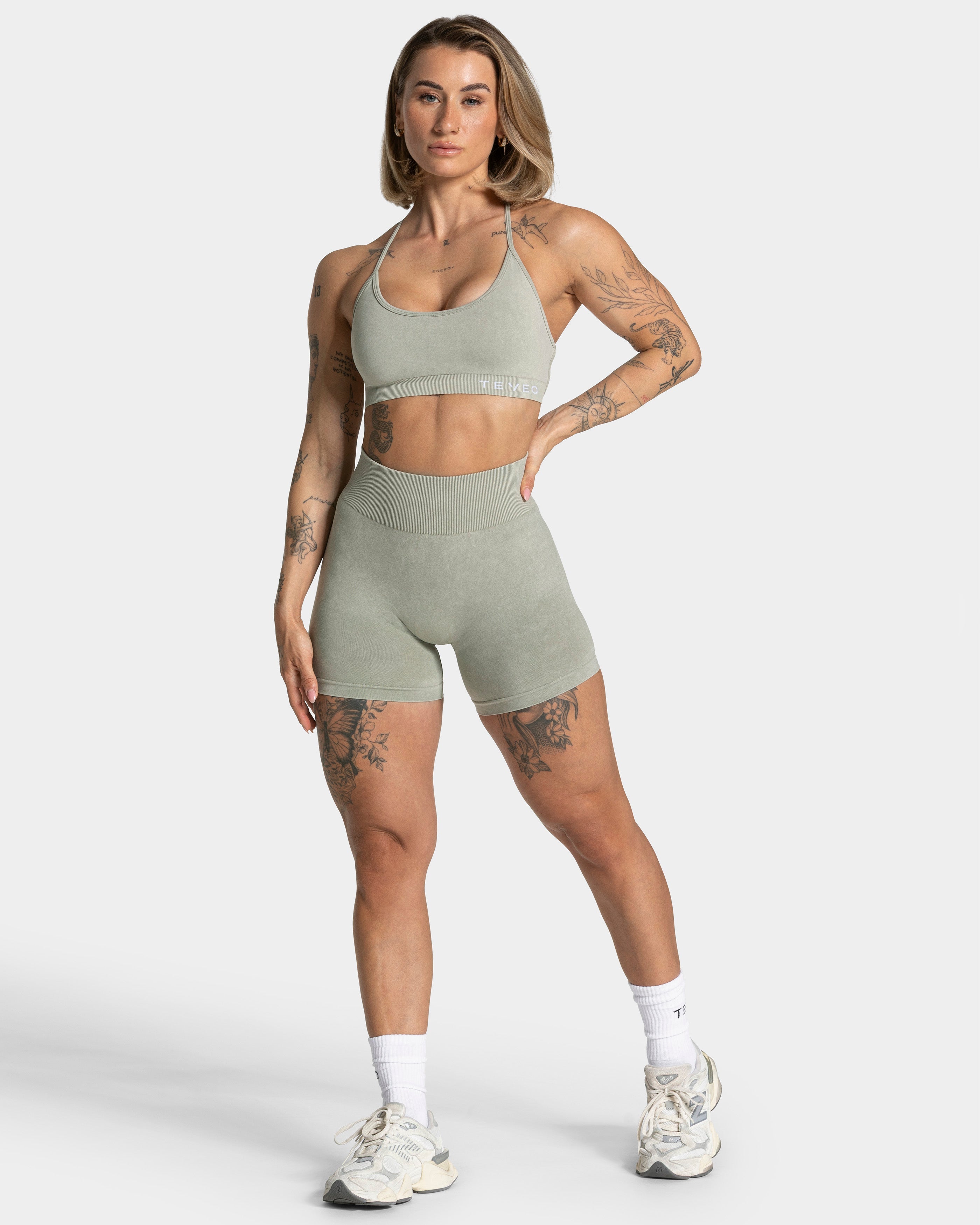 Acid Covert Scrunch Shorts  "Salbei"