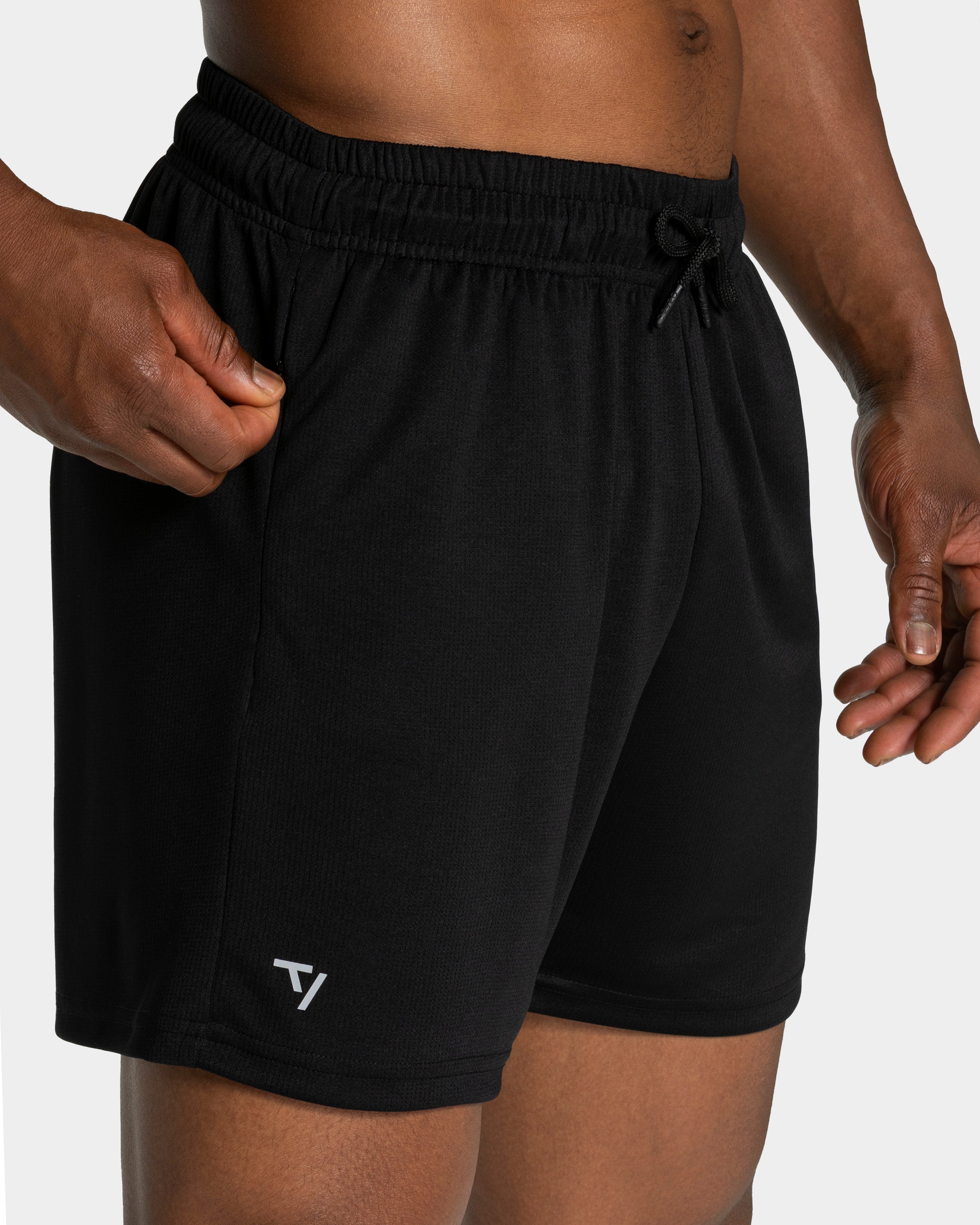 Baseline Mesh Shorts "Schwarz"