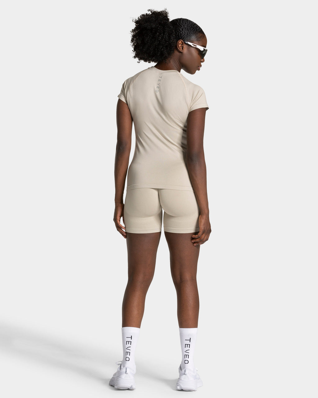 Endorphin Sculpt Scrunch Shorts "Latte"