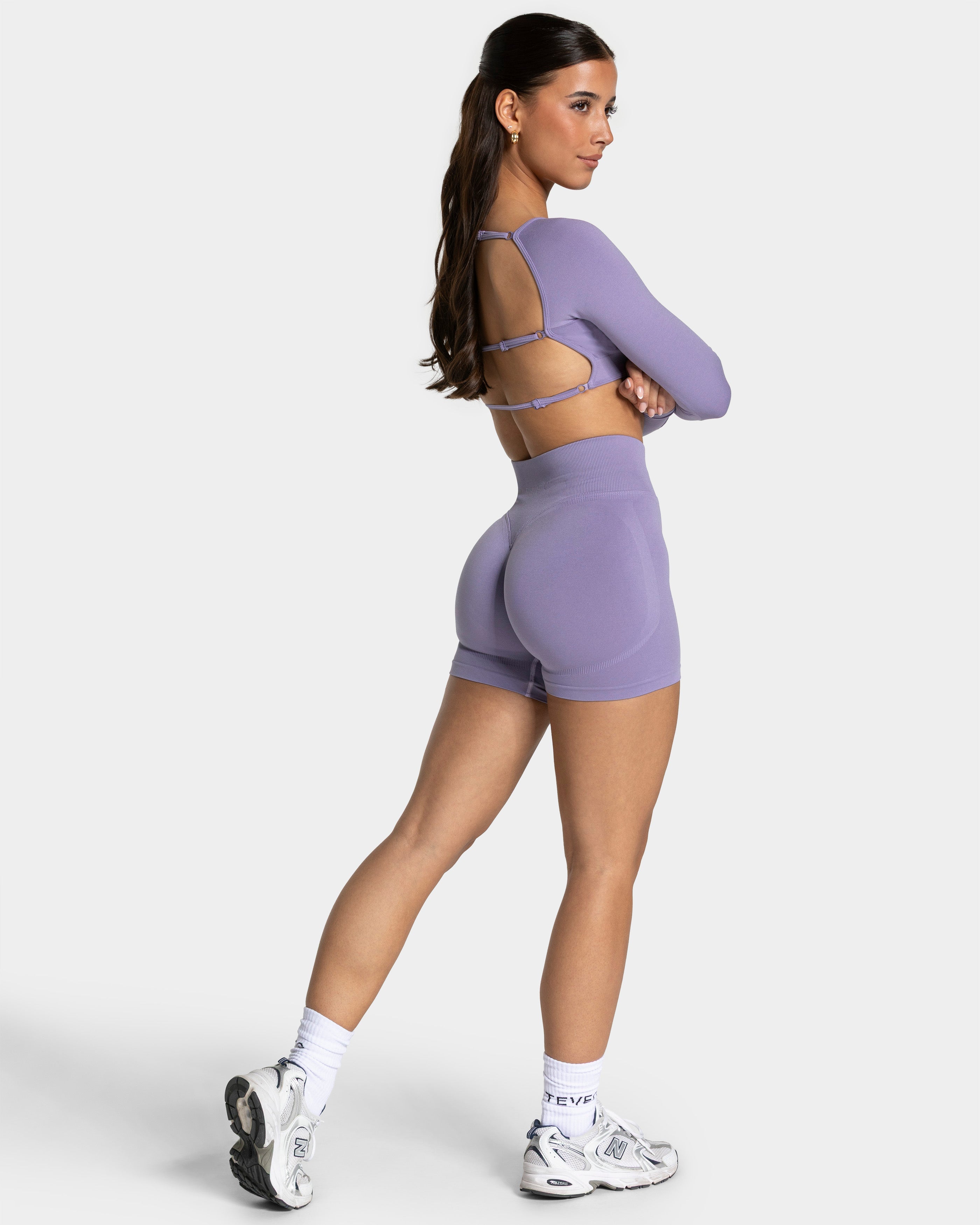 Femme Backless Longsleeve "Lavendel"