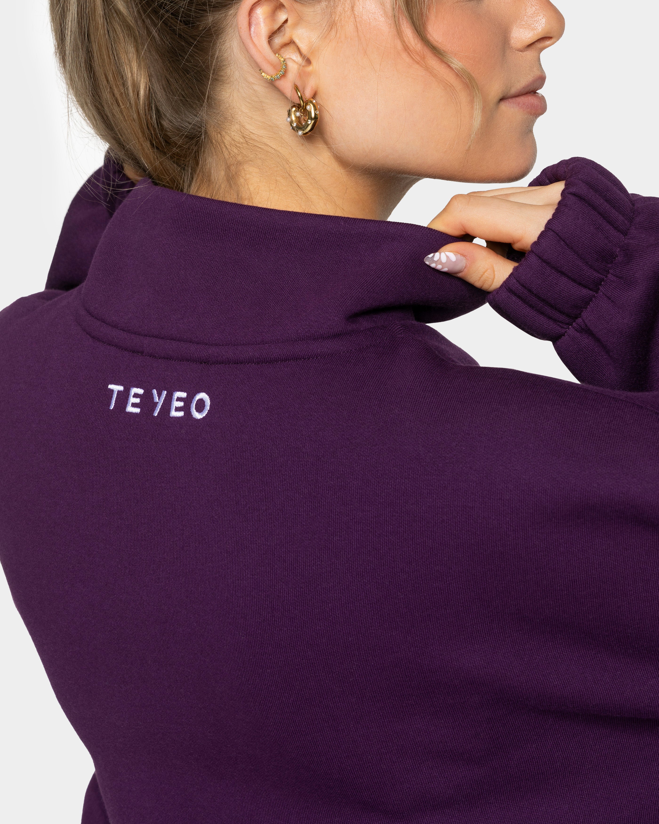 Femme Half Zip Sweater "Aubergine"