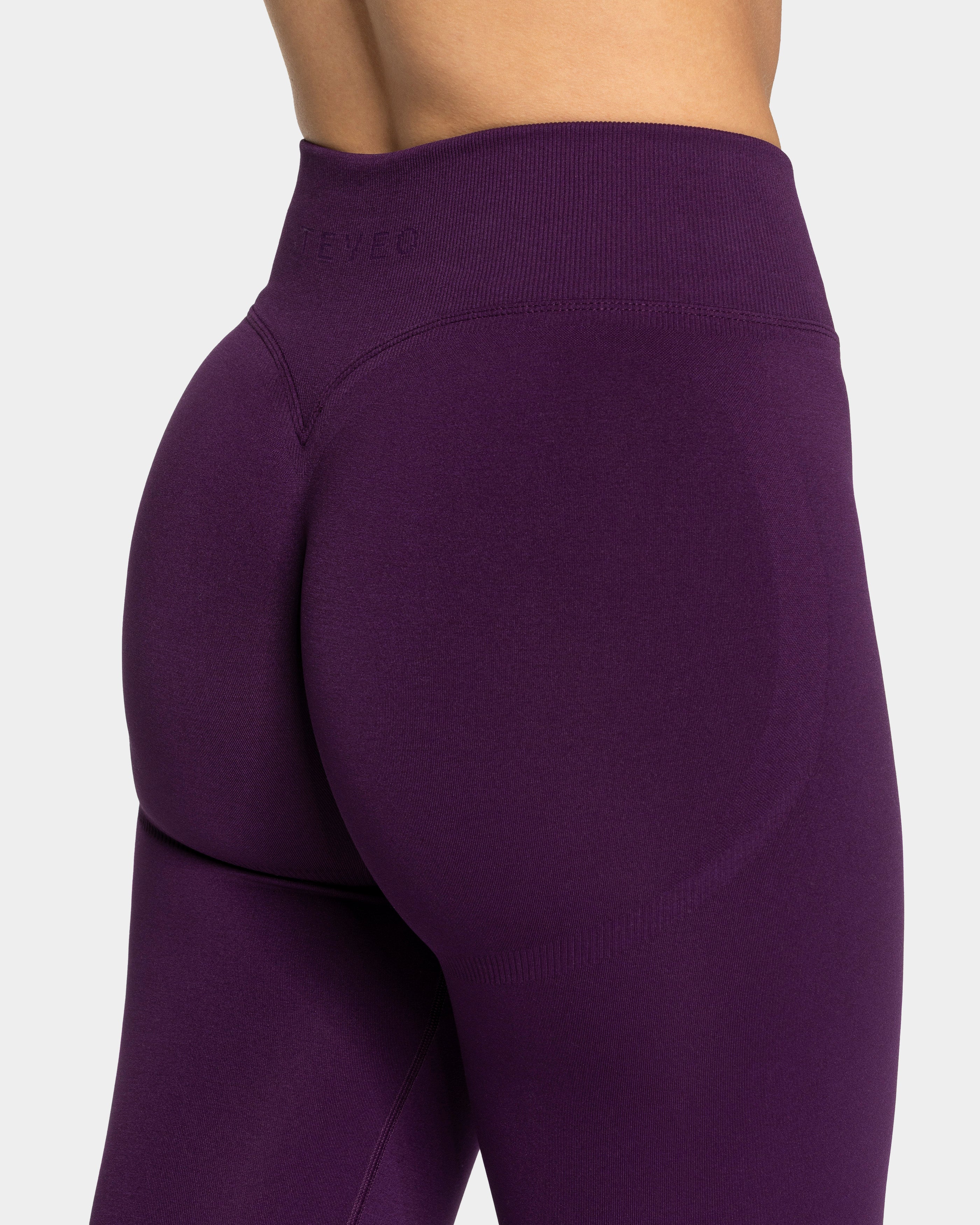 Femme Sculpt Scrunch Leggings "Aubergine"