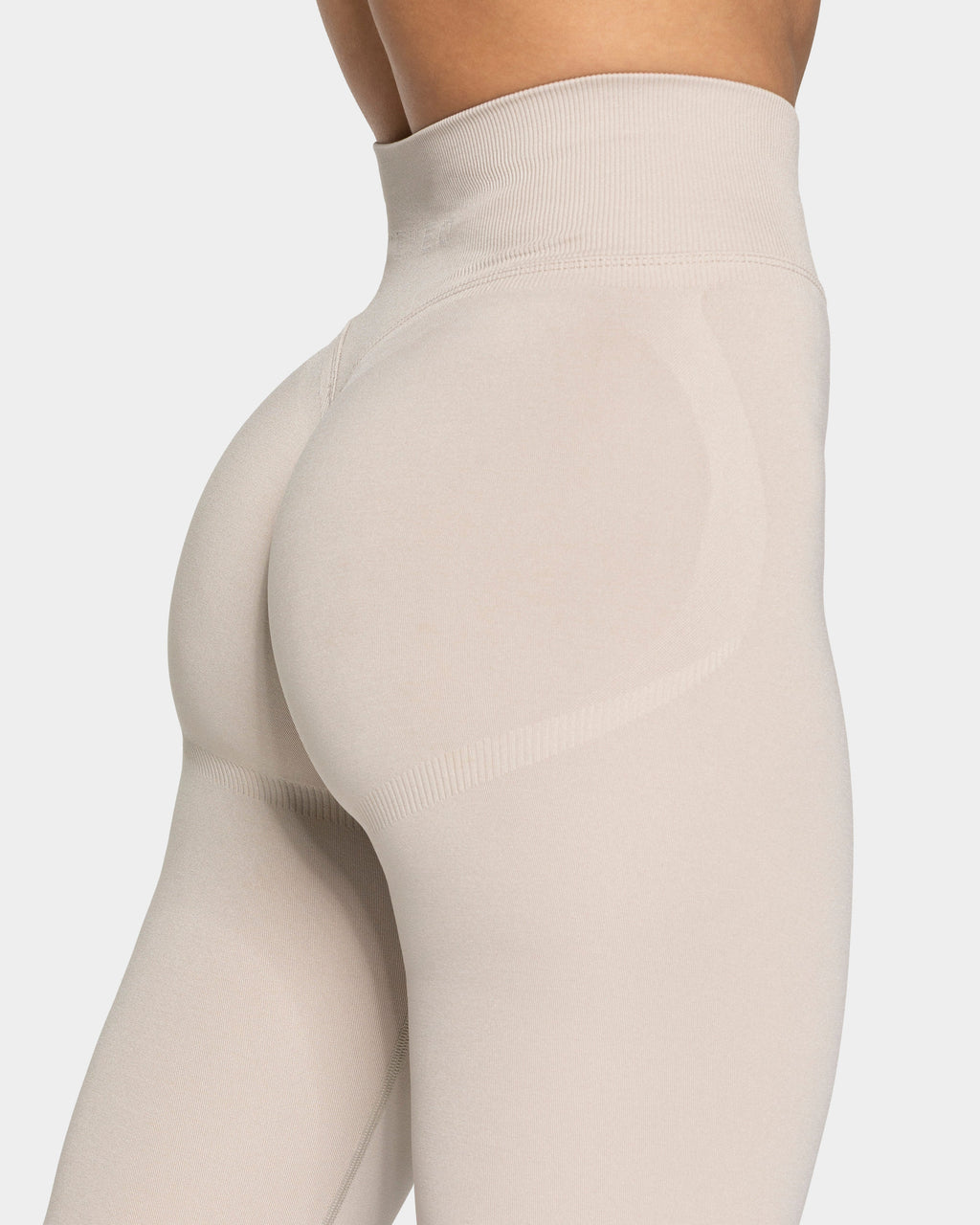 Femme Sculpt Scrunch Leggings "Cream"