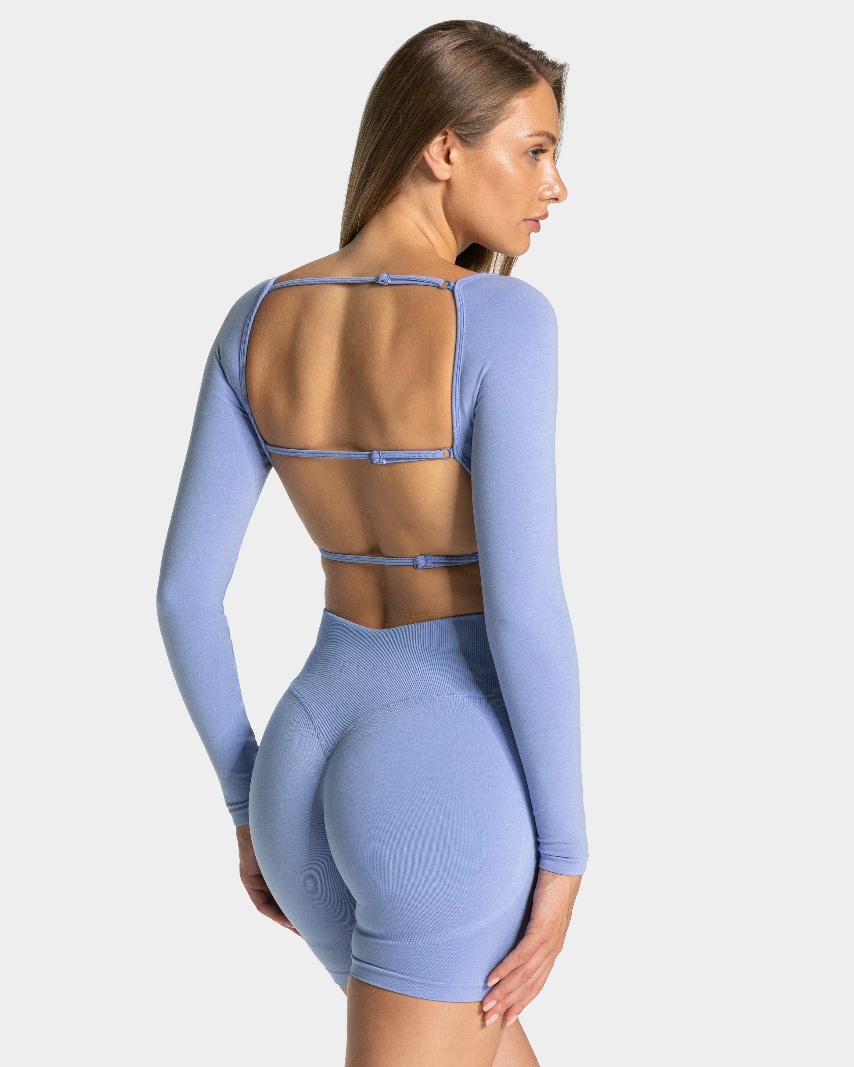 Femme Backless Longsleeve "Frozen"
