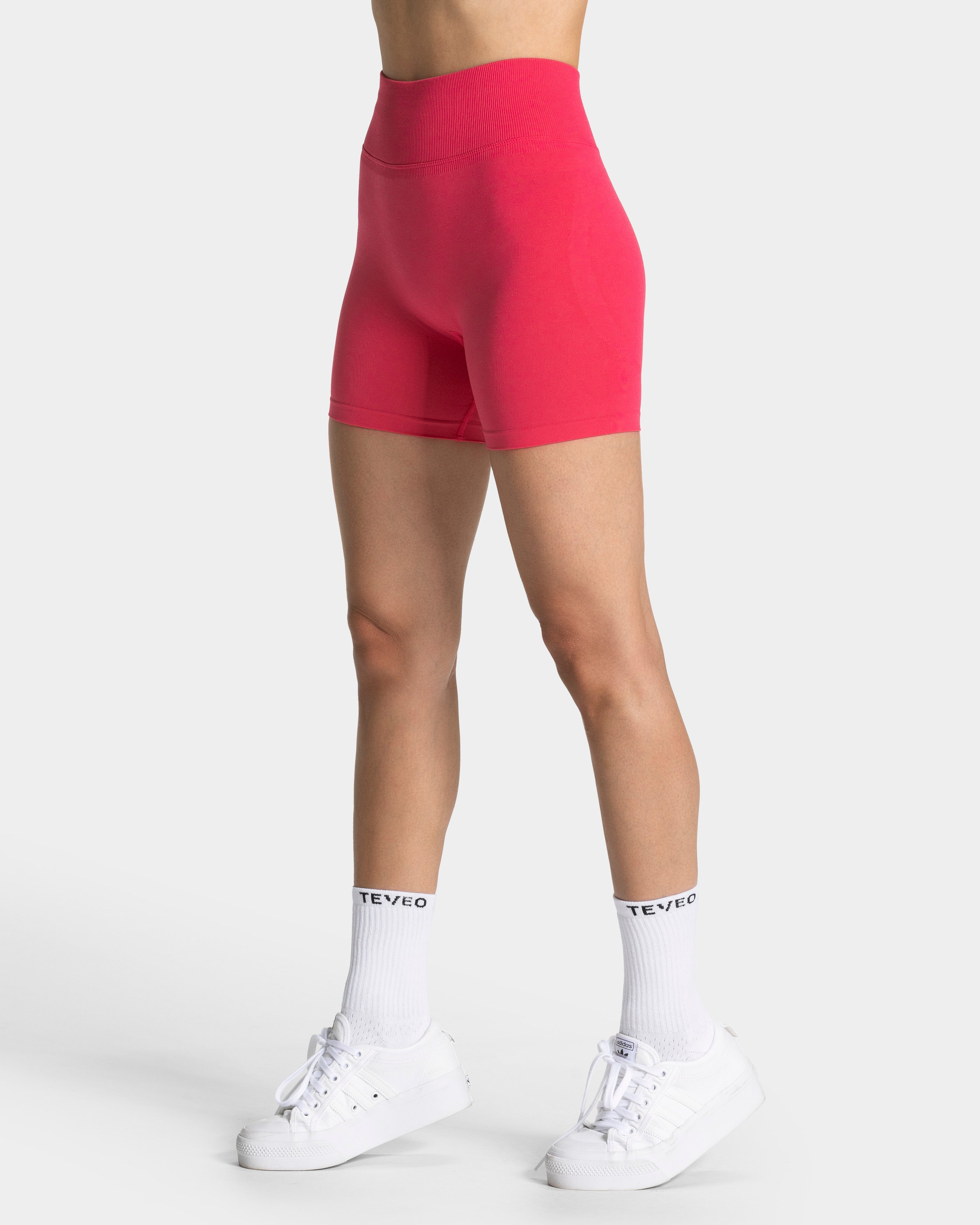 Femme Sculpt Scrunch Shorts "Berry"