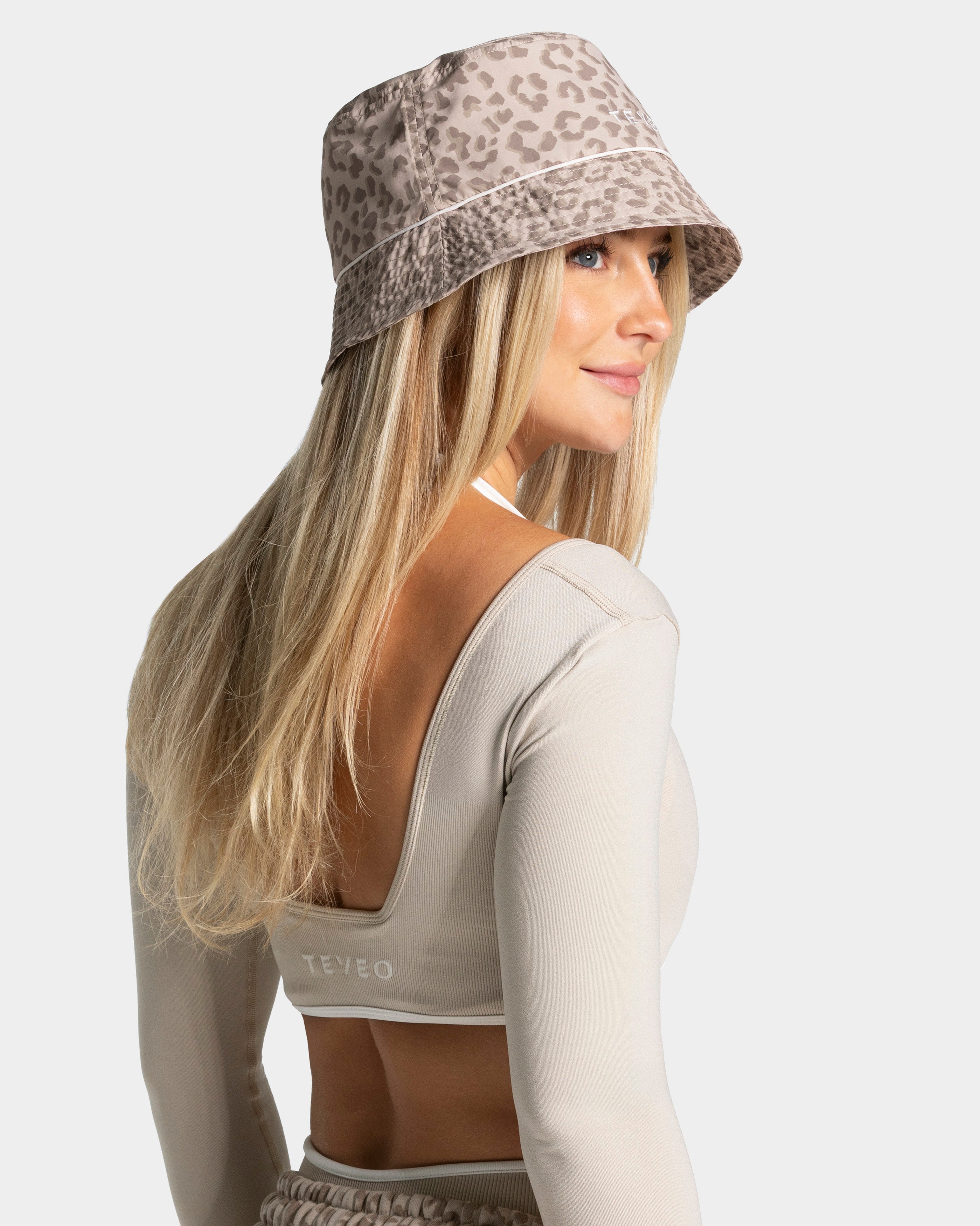 Contrastline Bucket Hat "Leo"