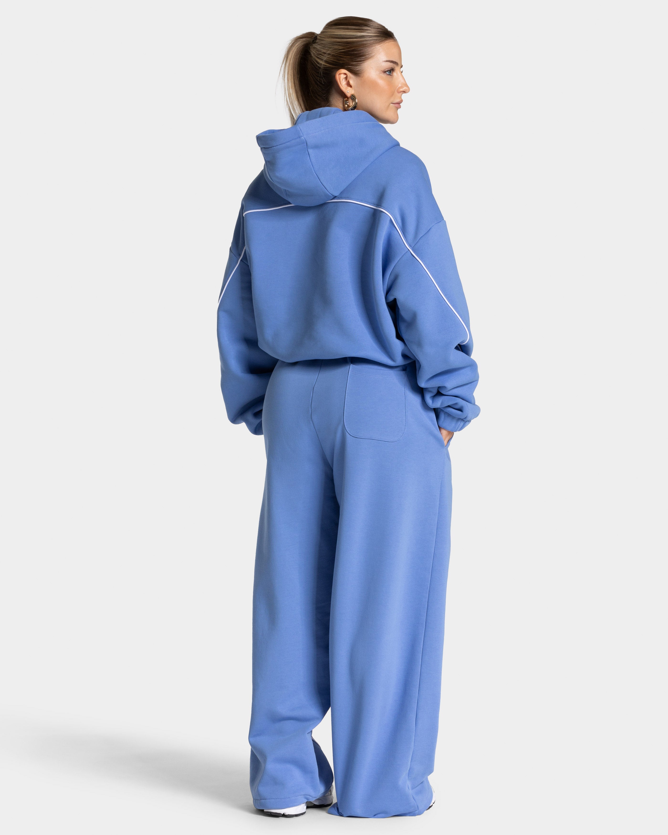 Contrastline Hooded Sweater "Azure"