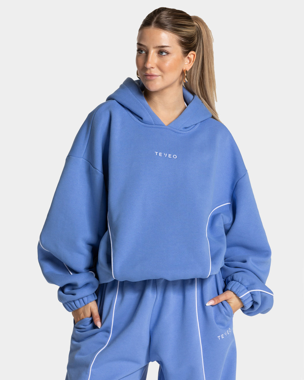 Contrastline Hooded Sweater "Azure"