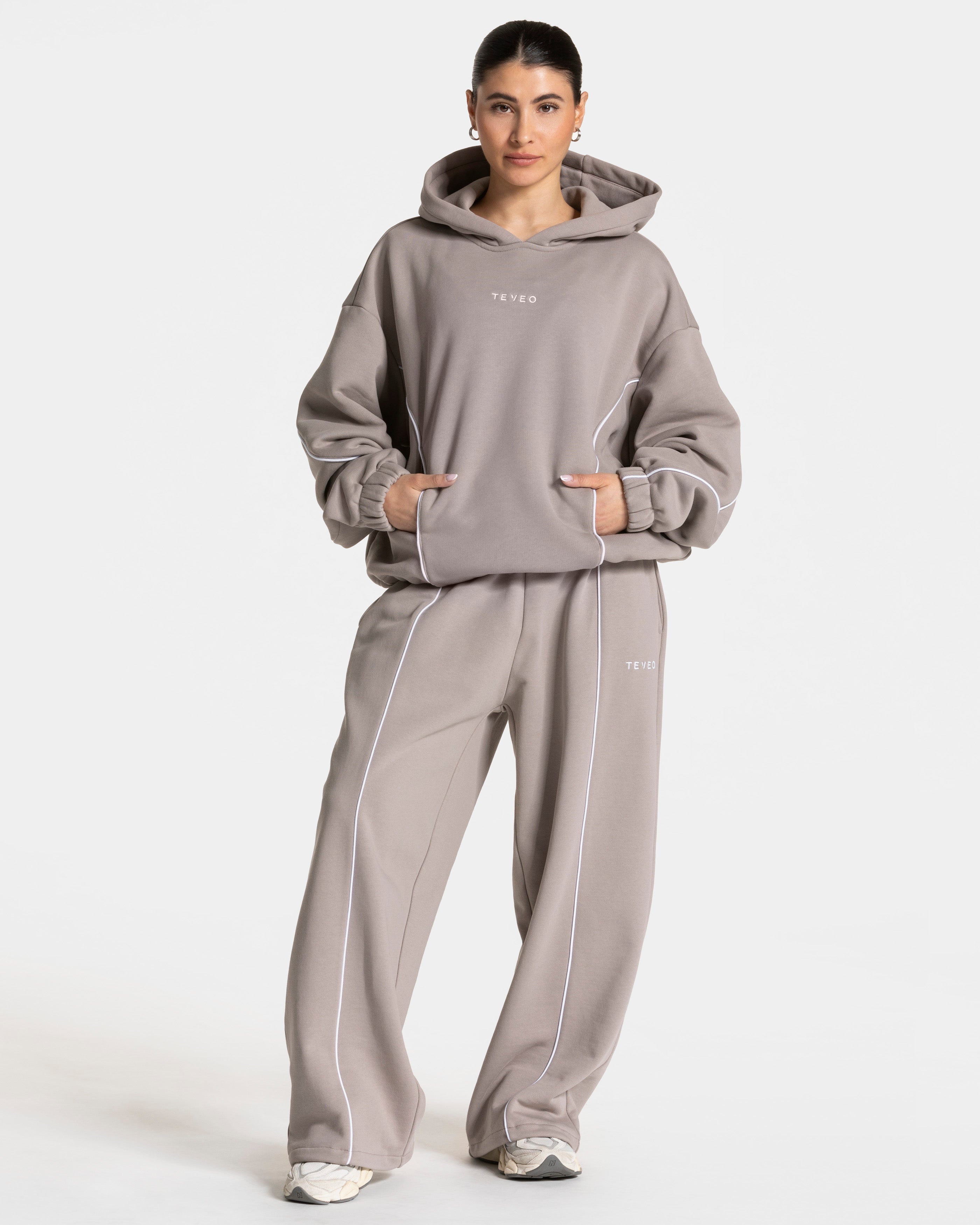 Contrastline Hooded Sweater  "Stone"