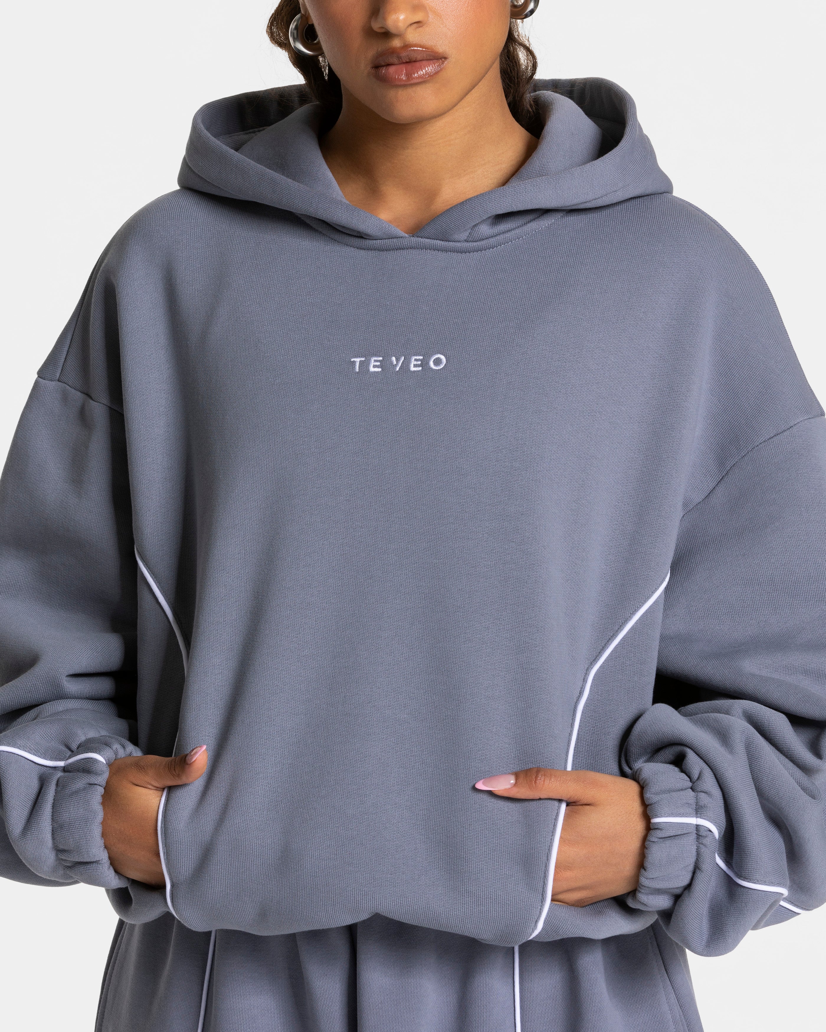 Contrastline Hooded Sweater  "Eisgrau"