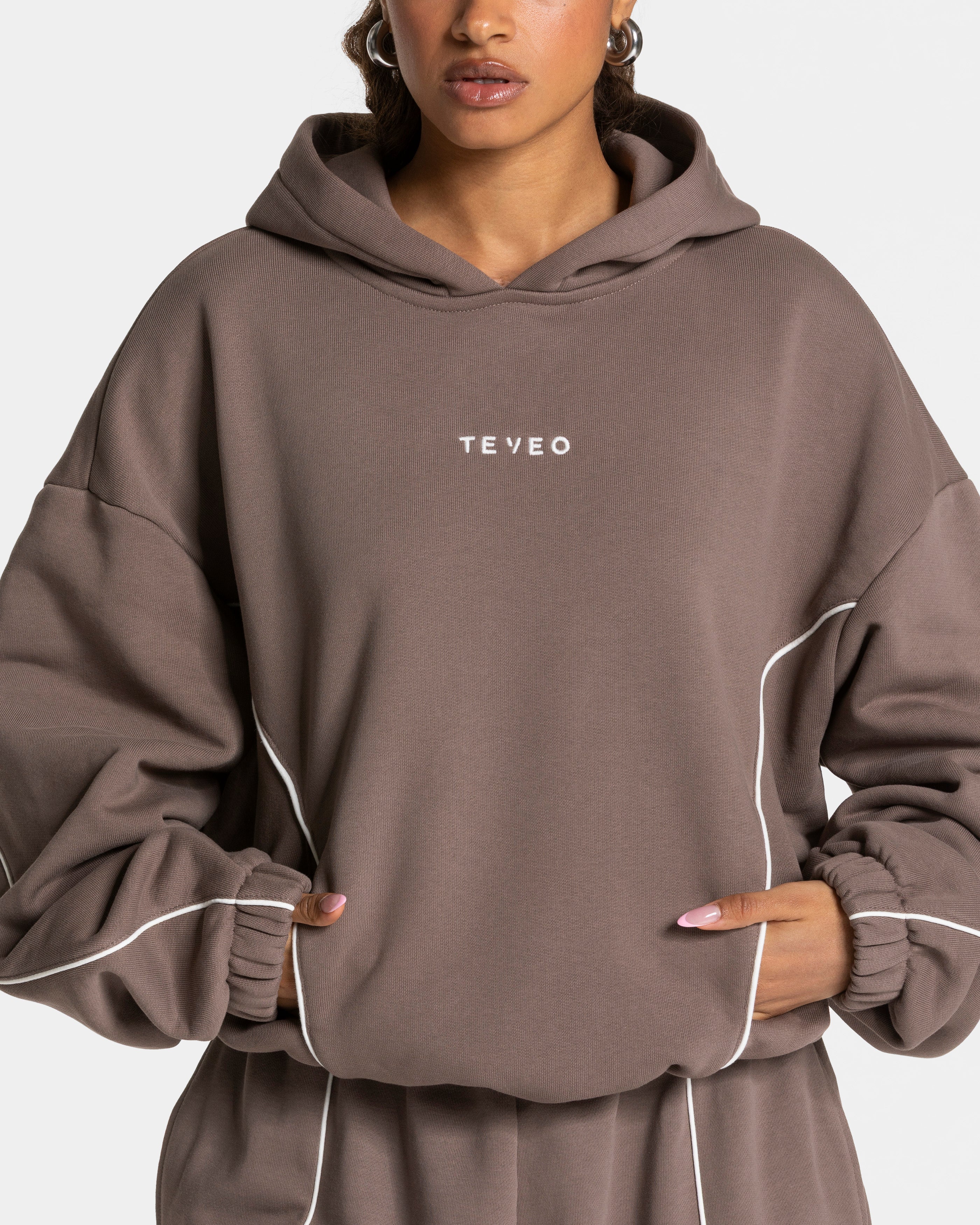 Contrastline Hooded Sweater  "Mokka"