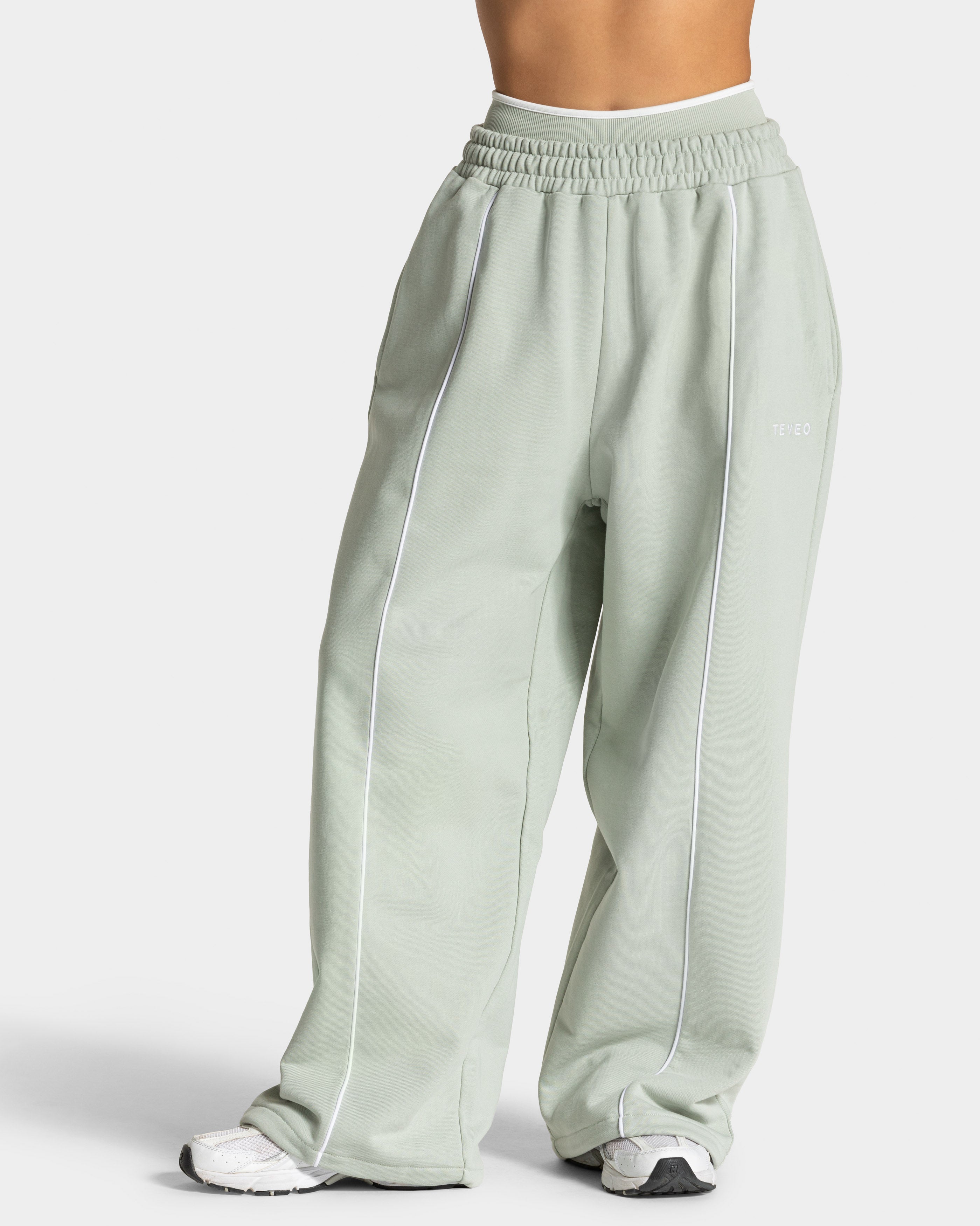 Contrastline Wide Leg Jogger "Pistachio"