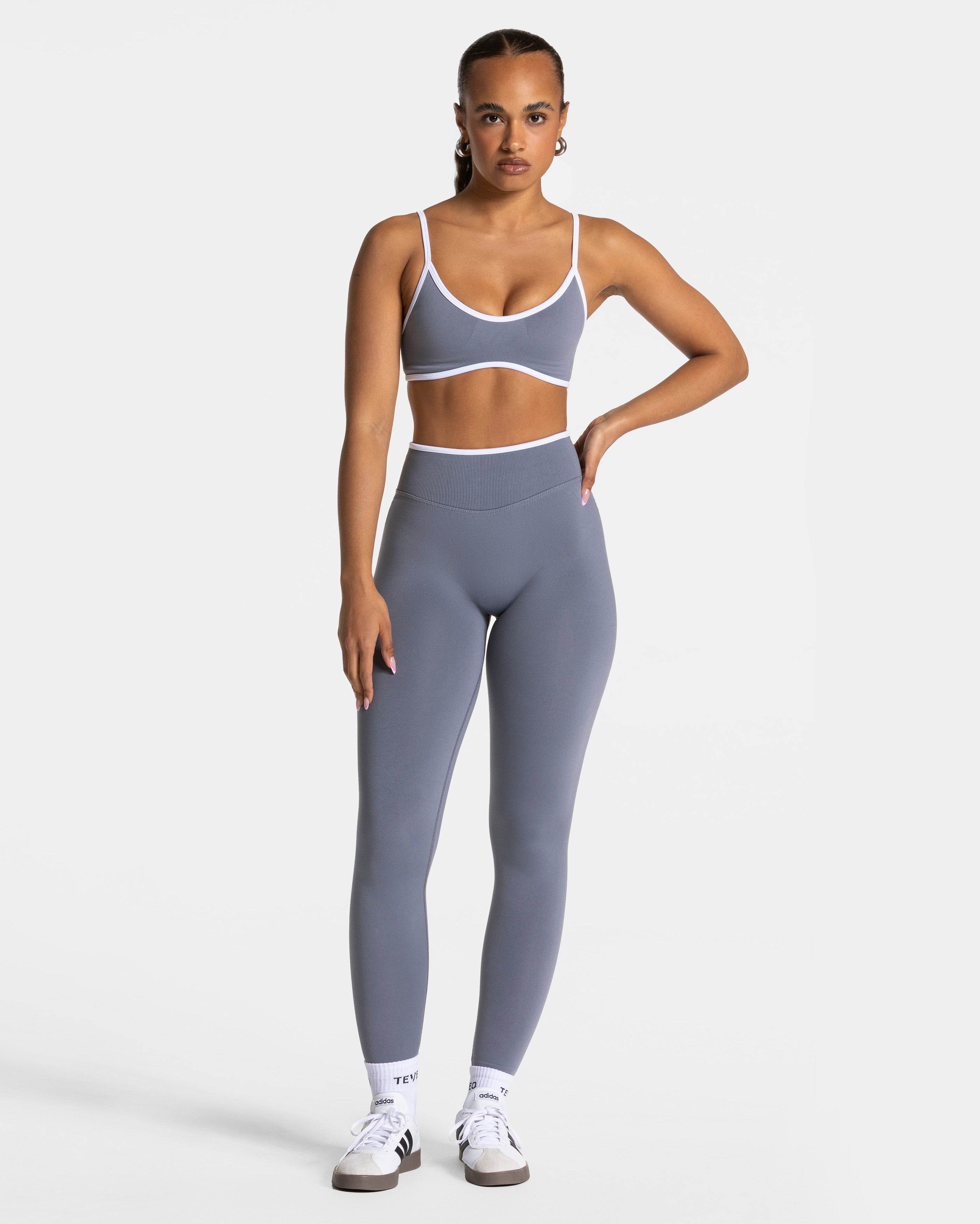 Contrastline Sculpt Scrunch Leggings "Eisgrau"