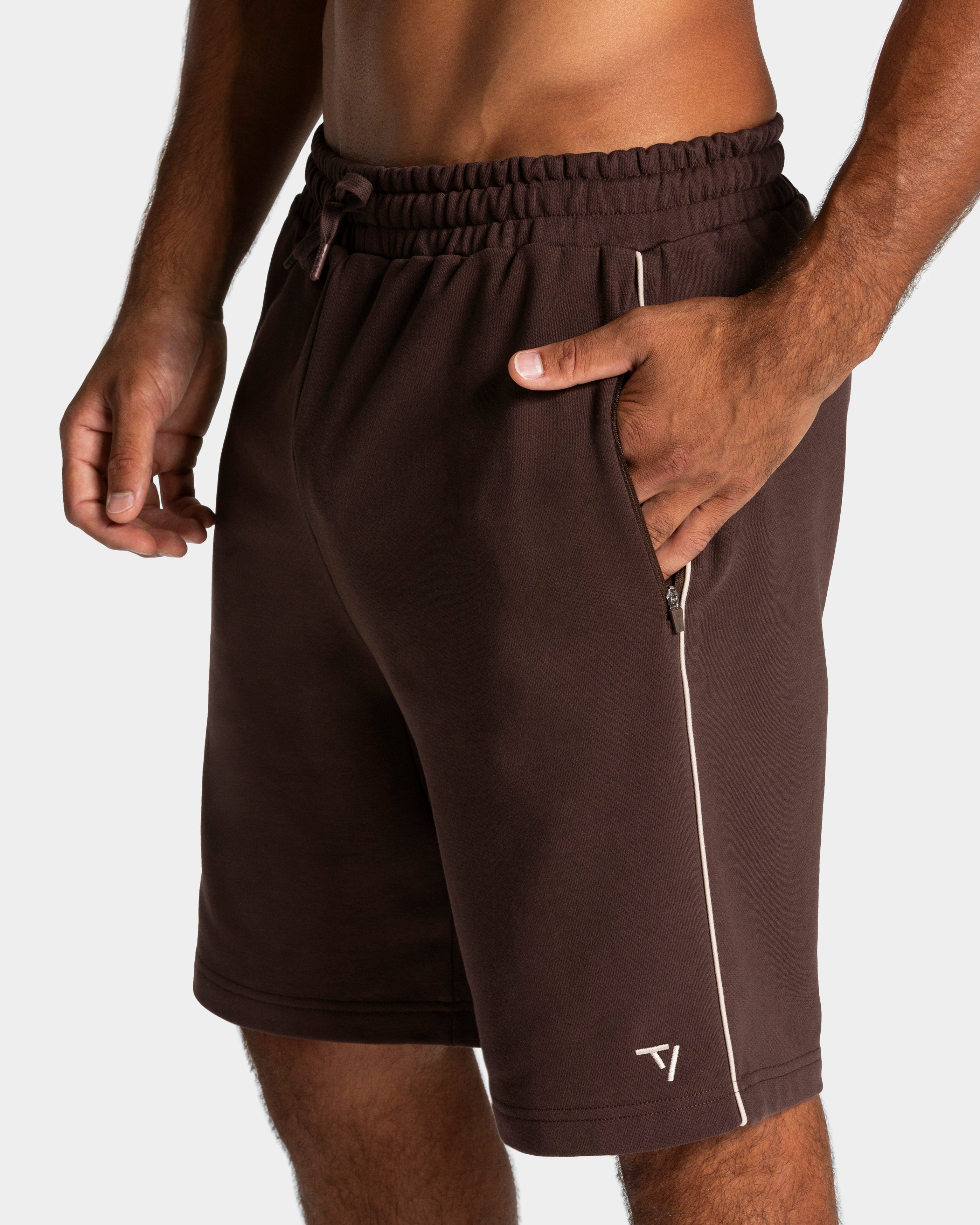 Contrastline Shorts "Espresso"