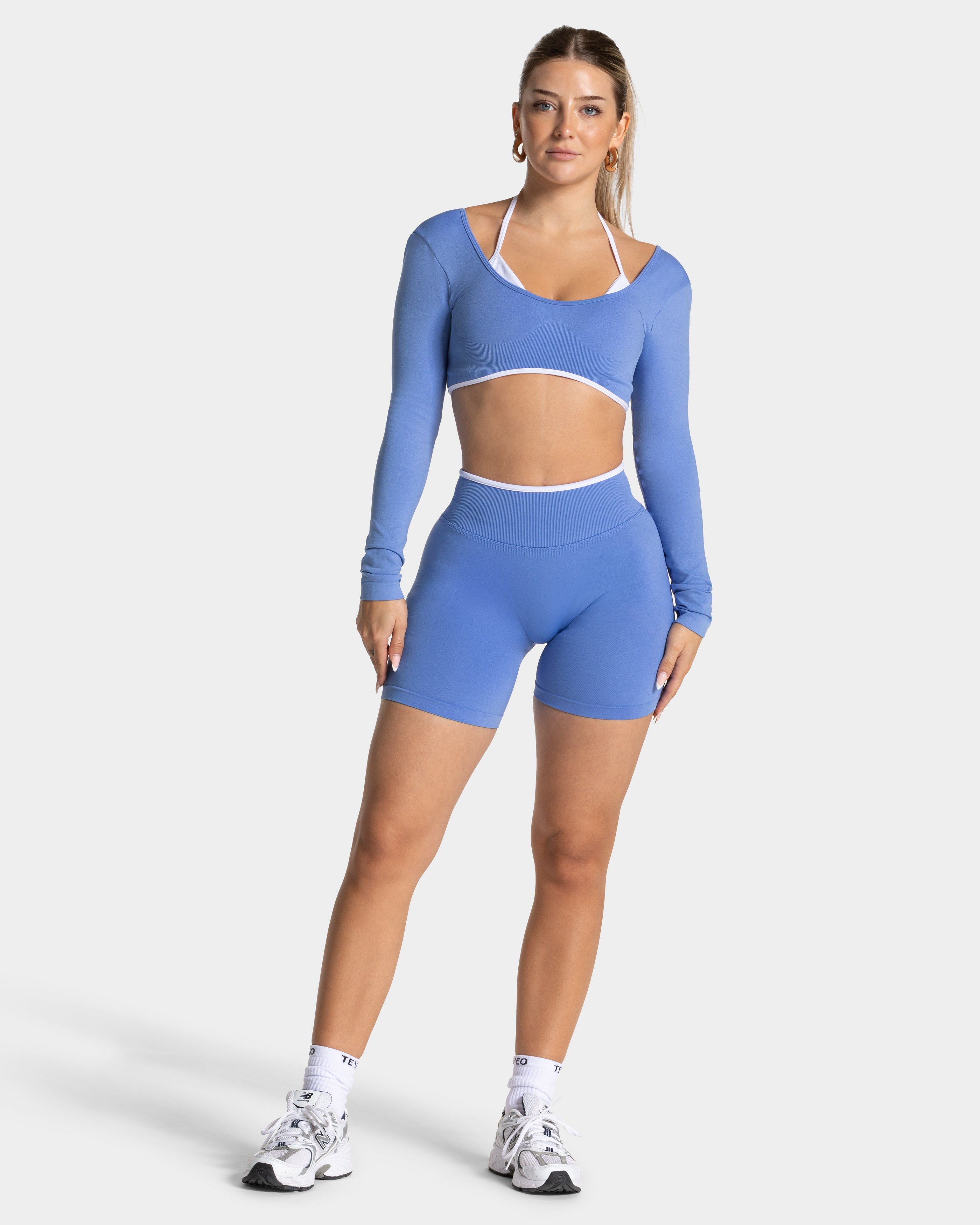 Contrastline Sculpt Scrunch Shorts "Azure"