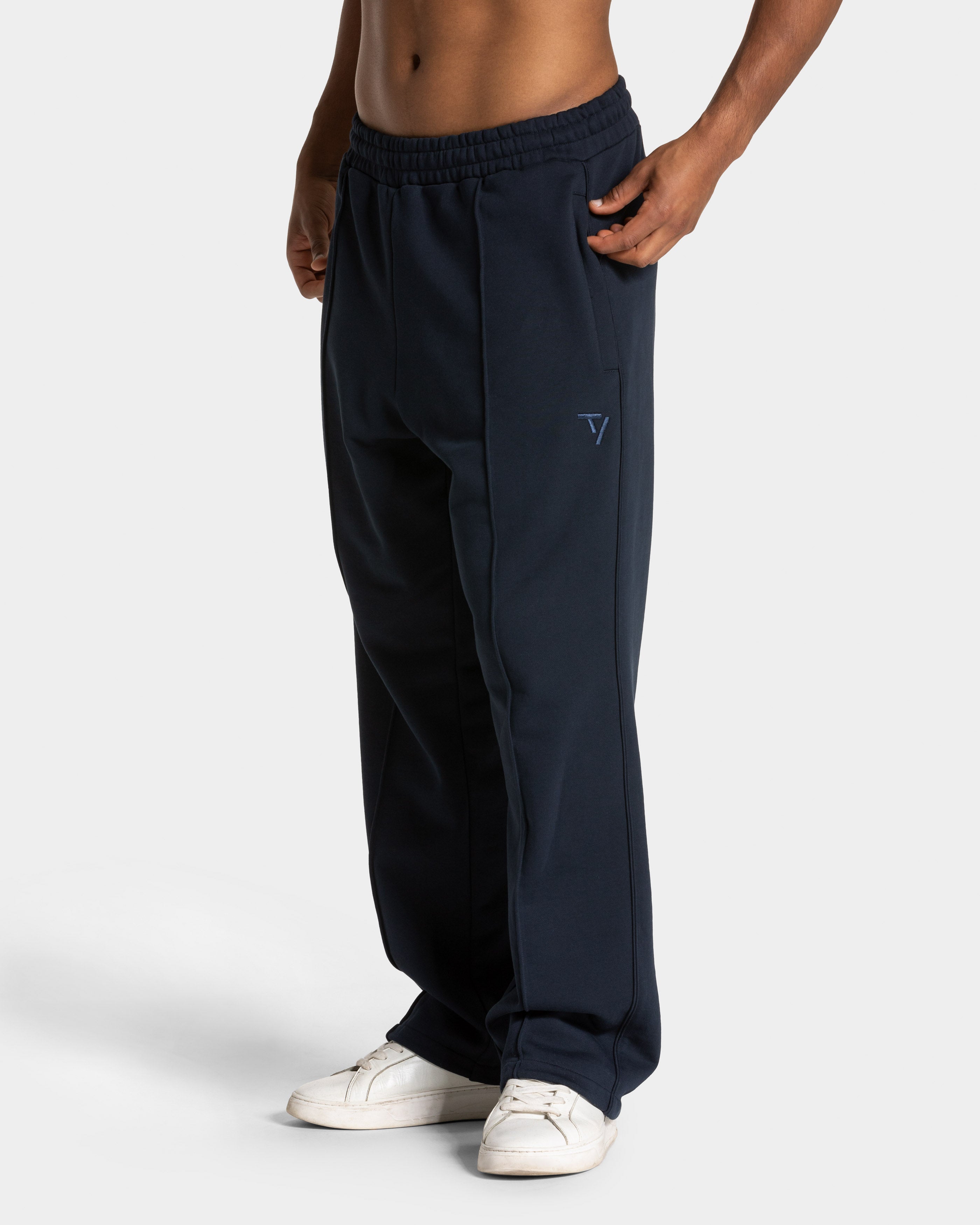 Contrastline Straight Leg Jogger "Midnight"