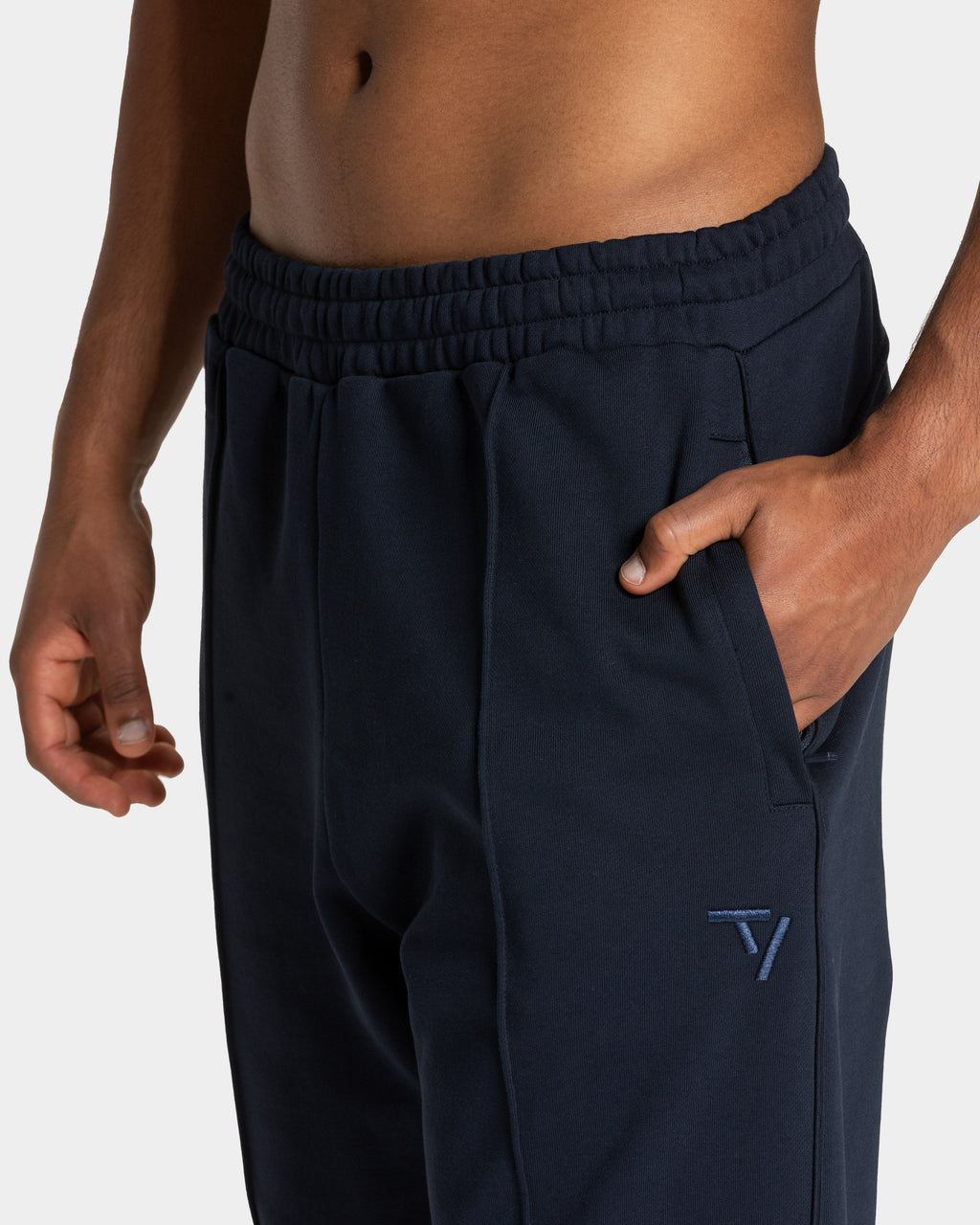 Contrastline Straight Leg Jogger "Midnight"